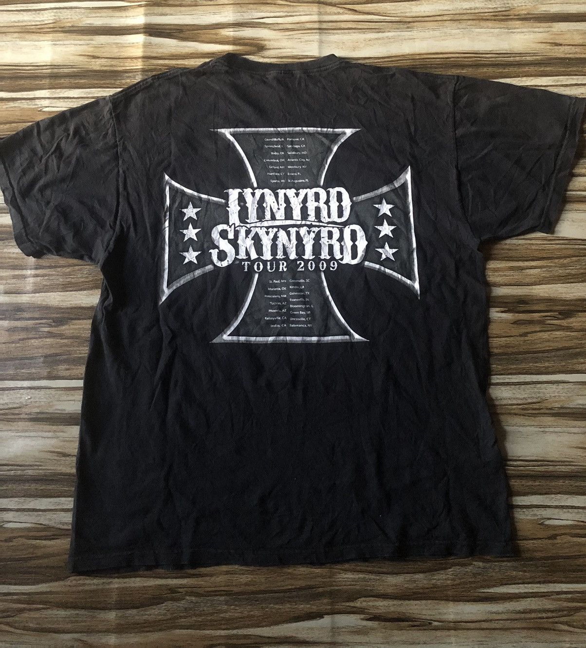 Band Tees Dope🔥 Y2K Lynyrd Skynyrd 2009 Tour Shirt Skull Riding Motor Size US L / EU 52-54 / 3 - 5 Thumbnail