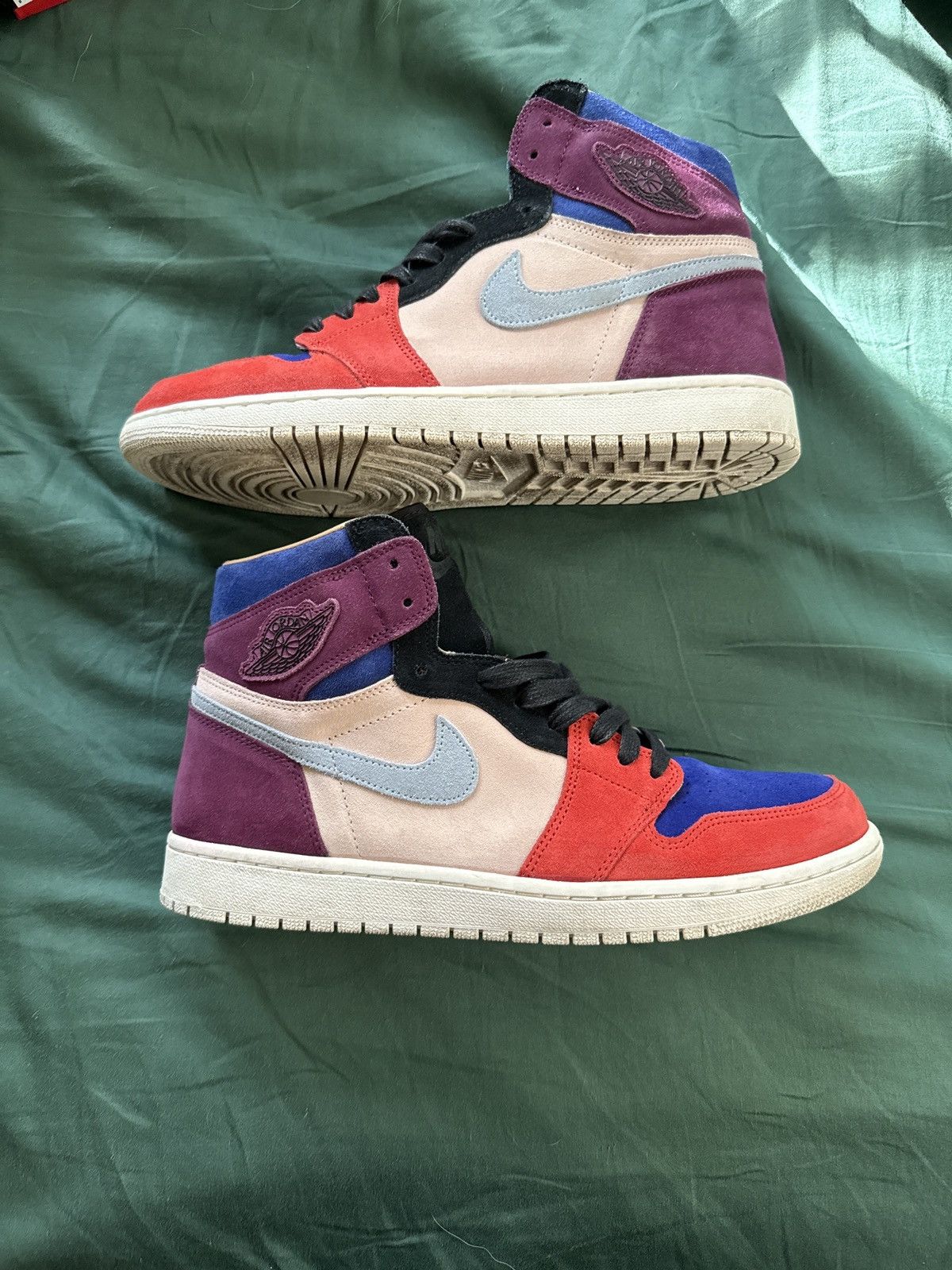 Nike WMNS Air Jordan 1 High Og NRG Size US 10 / EU 43 - 1 Thumbnail