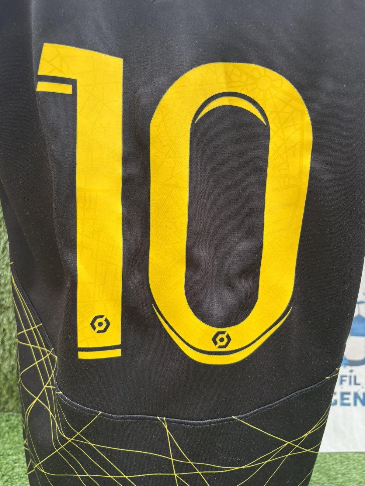 Jordan Brand Jersey neymar psg Size US S / EU 44-46 / 1 - 4 Thumbnail