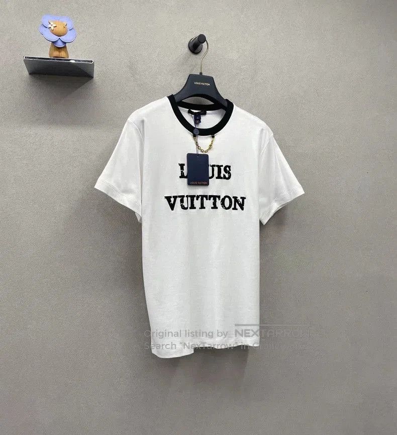 Louis Vuitton Louis Vuitton Logo Print Short Sleeve Tee. Size US XS / EU 42 / 0 - 4 Thumbnail