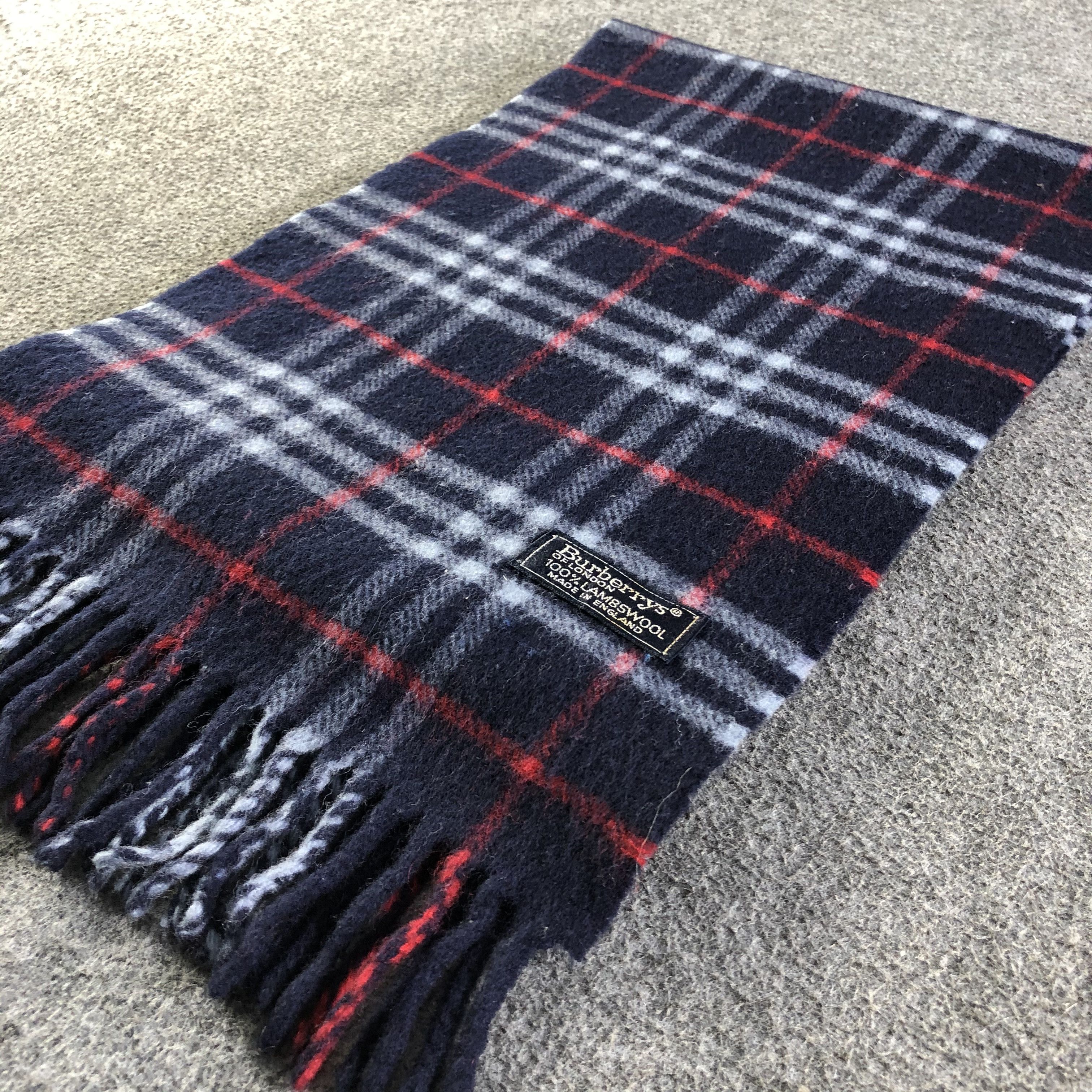 Burberry Burberry Scarf / Muffler / Neckwear P648 Size ONE SIZE - 4 Thumbnail