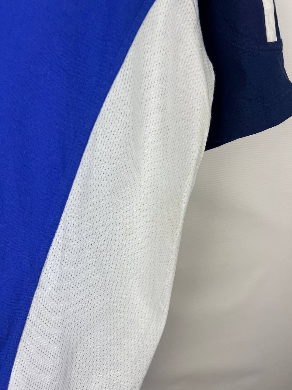 Adidas Burg Rugby Adidas 2001 vintage t-shirts size M Size US M / EU 48-50 / 2 - 9 Thumbnail