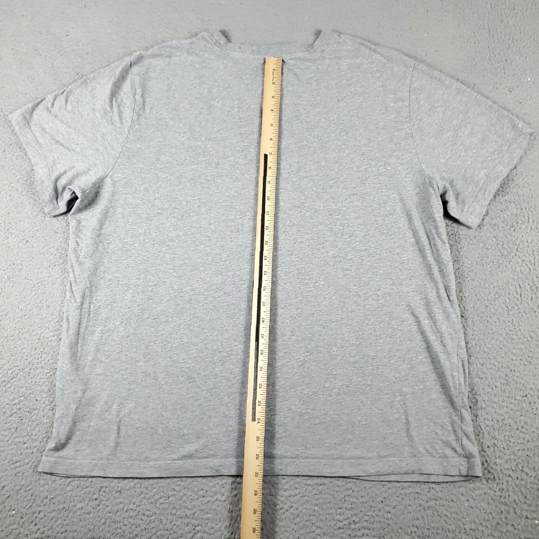Nike Nike T Shirt Mens 2XL Gray Swoosh Short Sleeve Crew Neck Cotton Blend Logo Athletic Ready-to-Wear Mens Size US XXL / EU 58 / 5 - 6 Thumbnail
