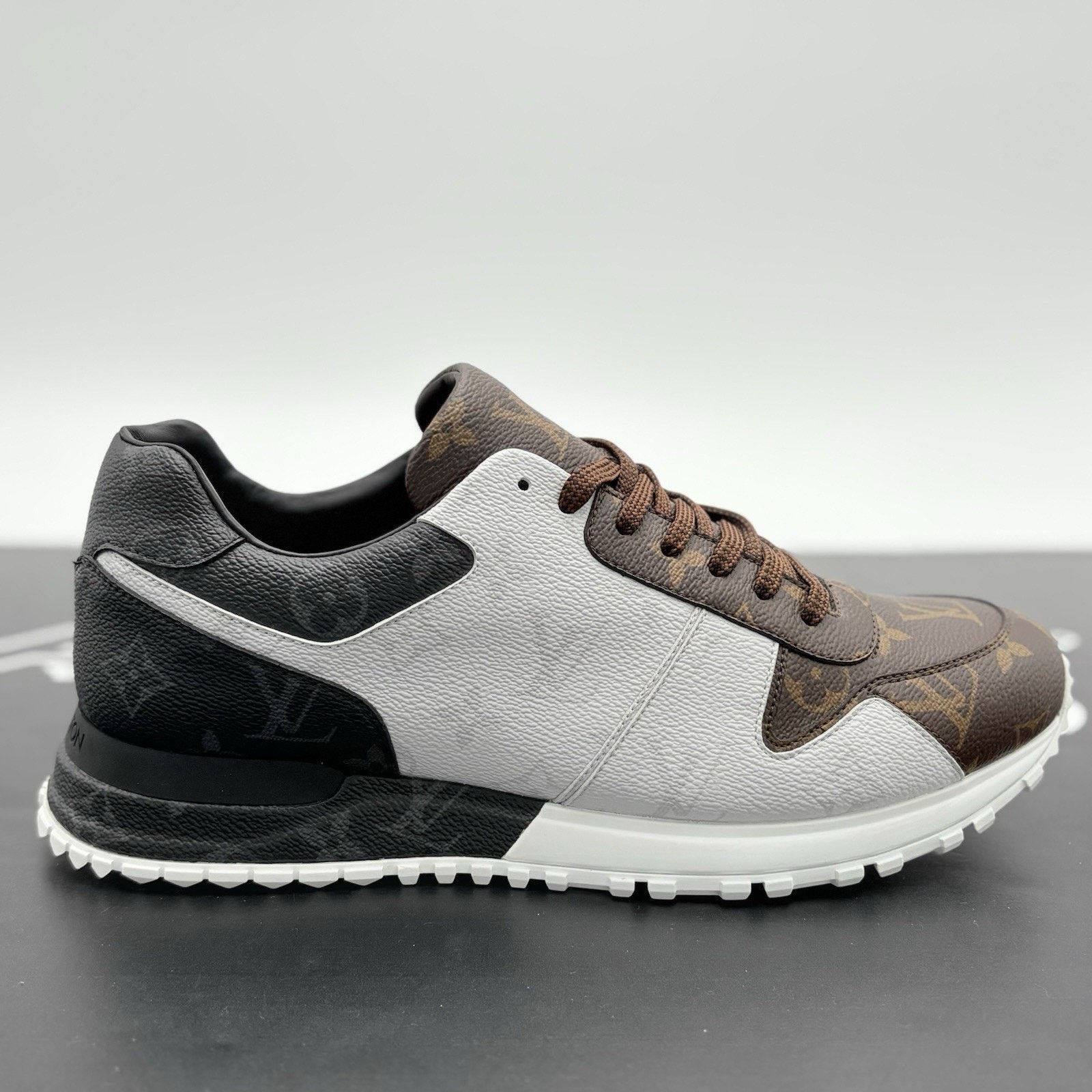 Louis Vuitton Louis Vuitton Run Away Sneaker ' Tri-Color ' | ONLY WORN 1x Size US 8 / EU 41 - 2 Thumbnail