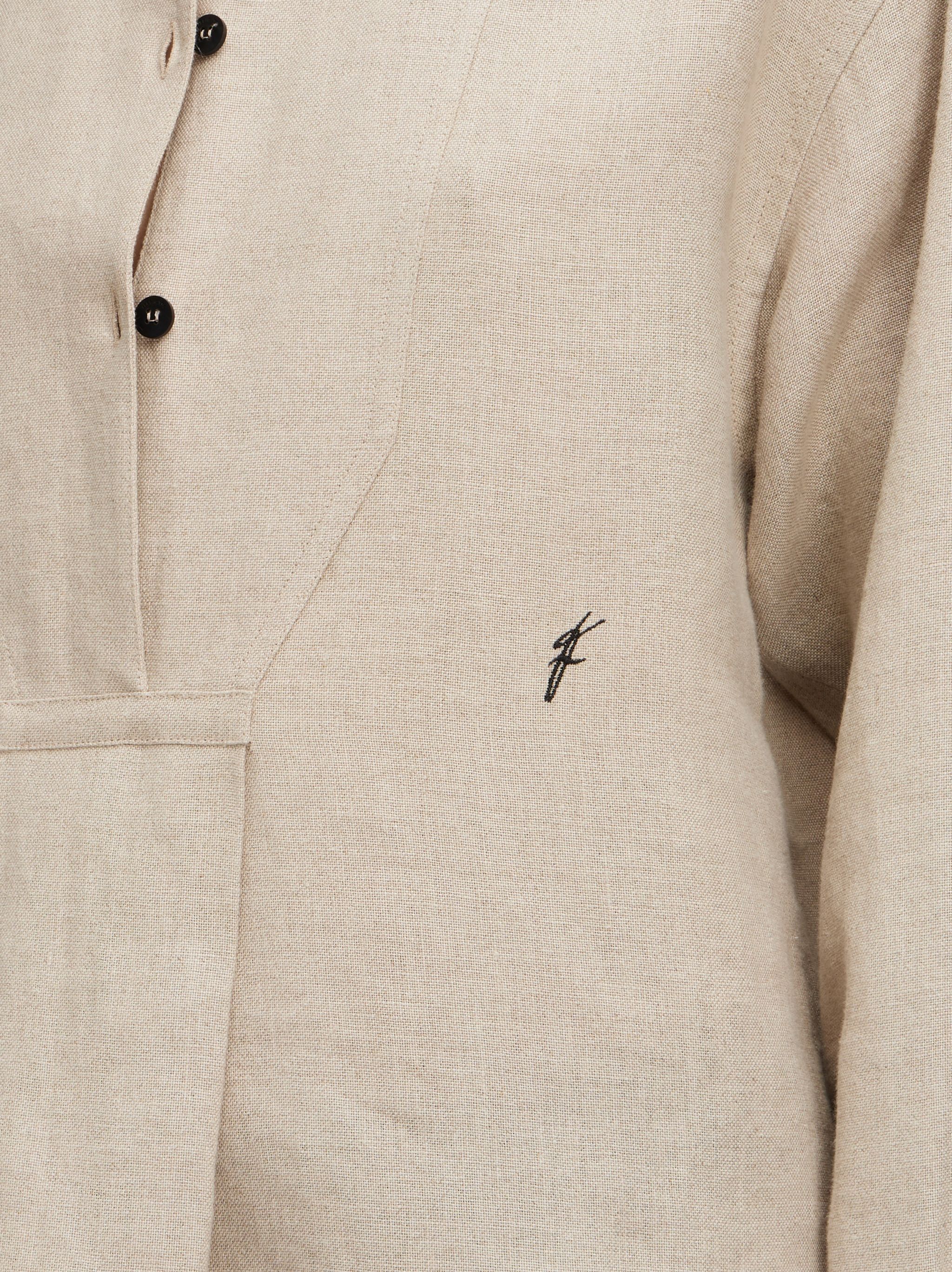 Salvatore Ferragamo o1s1rm0126 Tunic Shirt in Sand Beige/Black Size M / US 6-8 / IT 42-44 - 8 Thumbnail