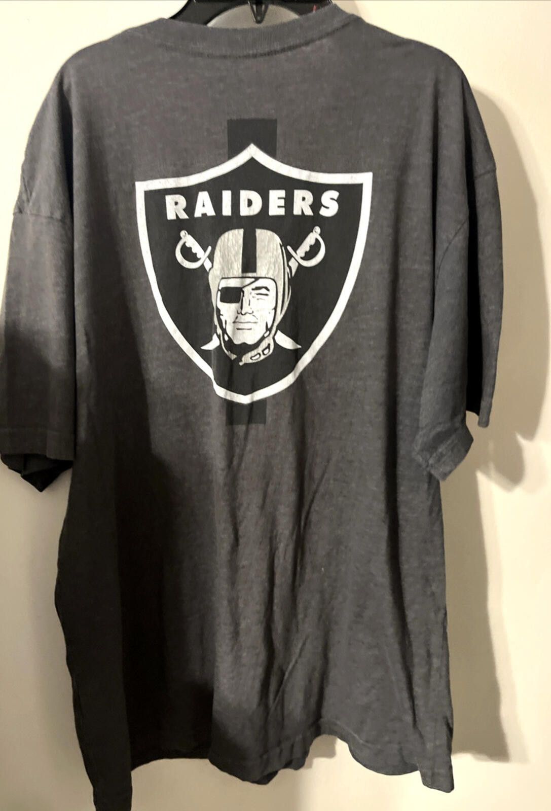 Other NFL Las Vegas Raiders Adult XL Gray Short Sleeve Shirt. Size ONE SIZE - 3 Thumbnail