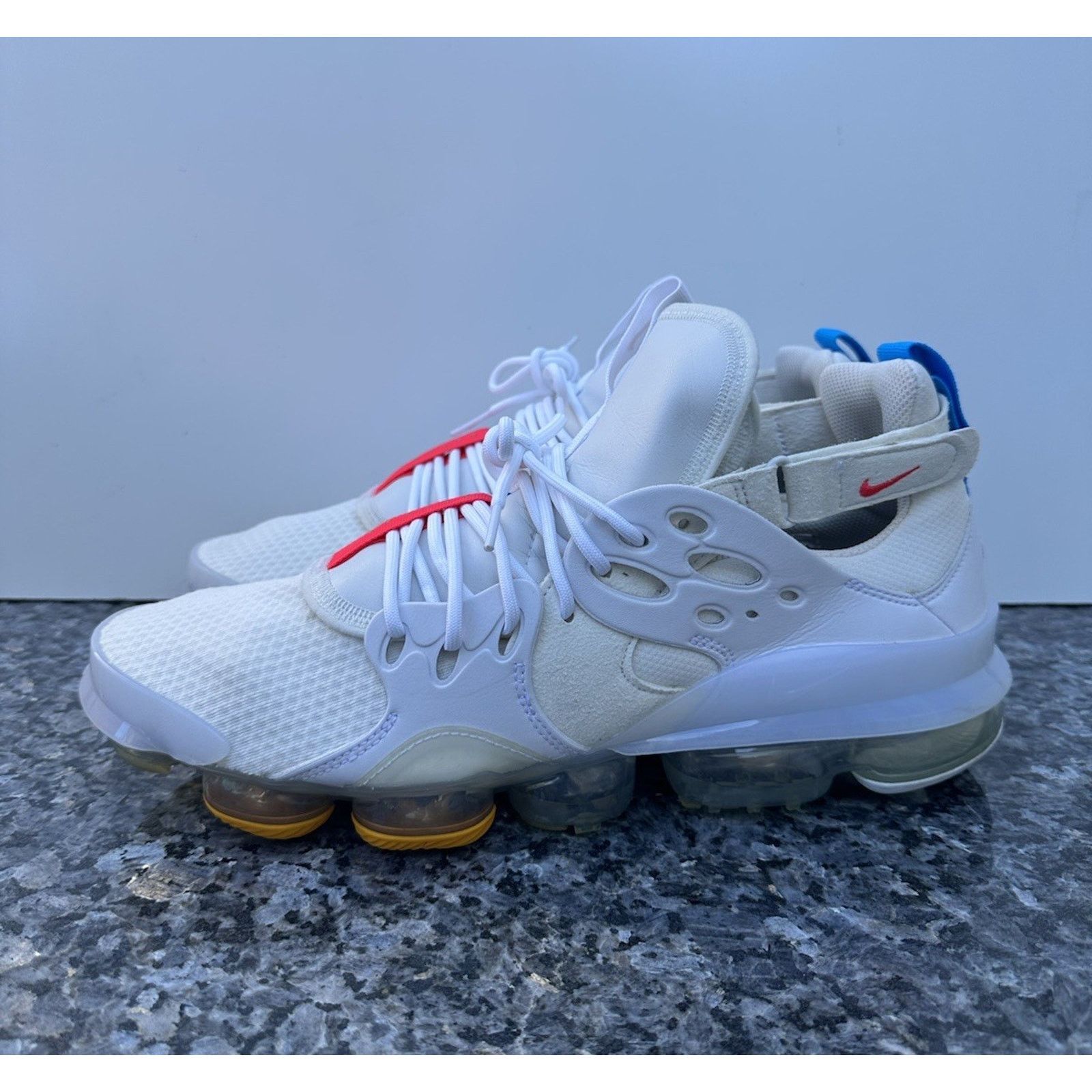 Nike Nike Air Vapormax D/MS/X White Athletic Shoes Men’s Size 13 Size US 13 / EU 46 - 4 Thumbnail