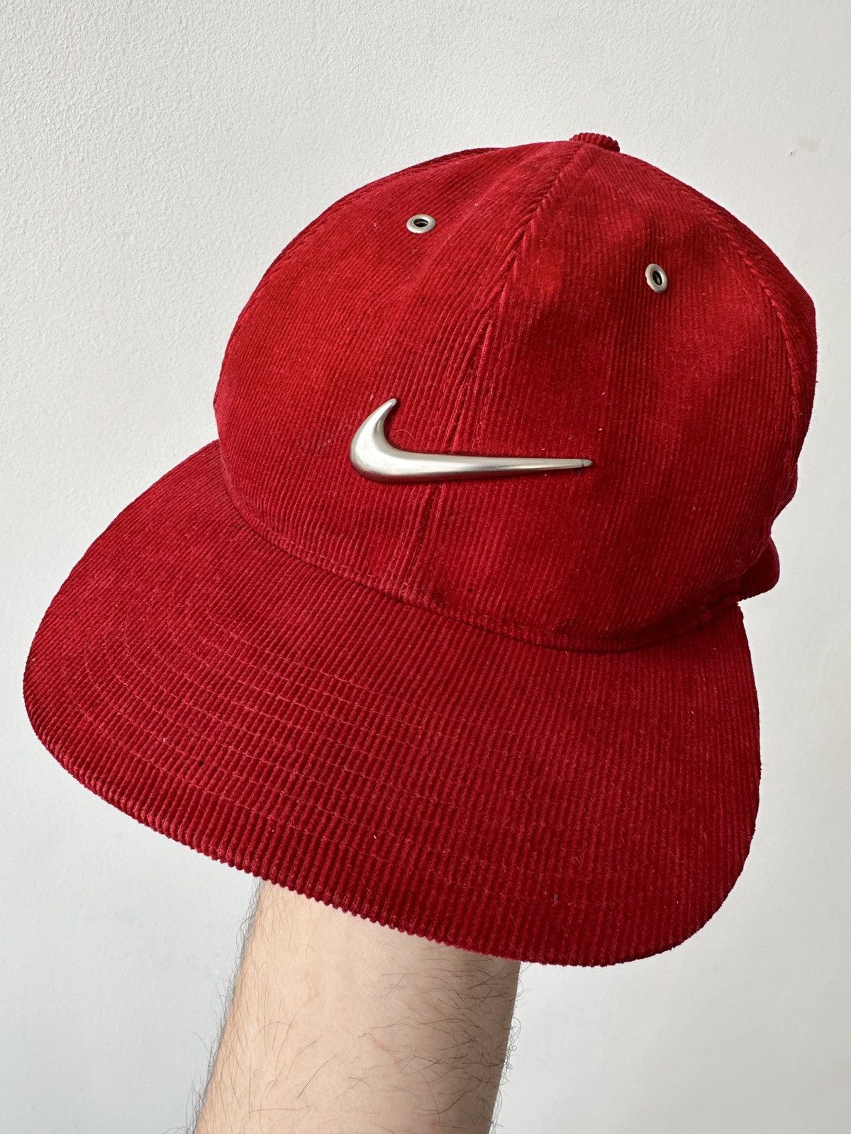 Nike 90s Nike Red Corduroy Baseball Cap with Metal Swoosh Size ONE SIZE - 2 Thumbnail