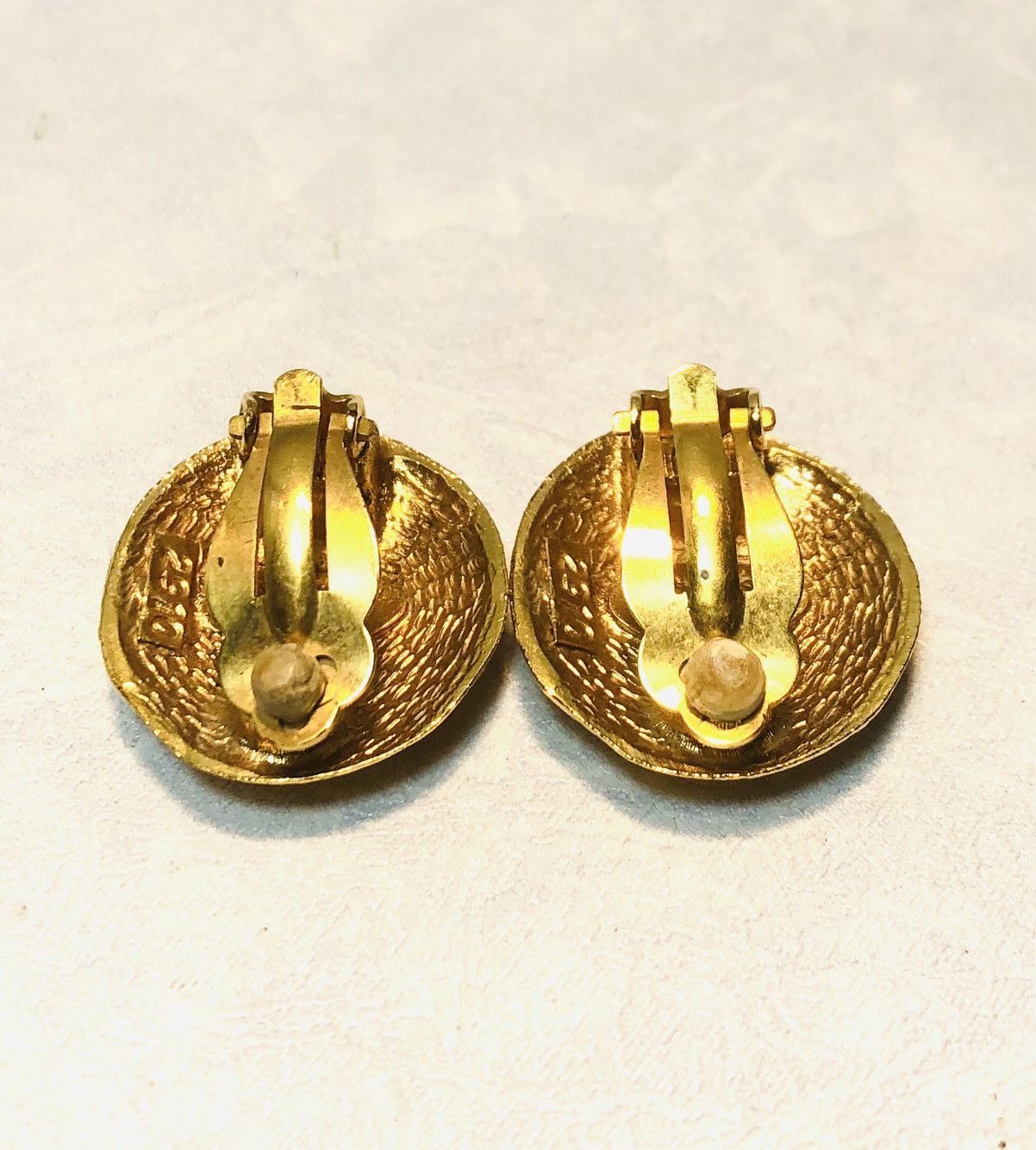 Chanel Chanel earing coco mark clip on gold comet numeral 29 Size ONE SIZE - 3 Thumbnail