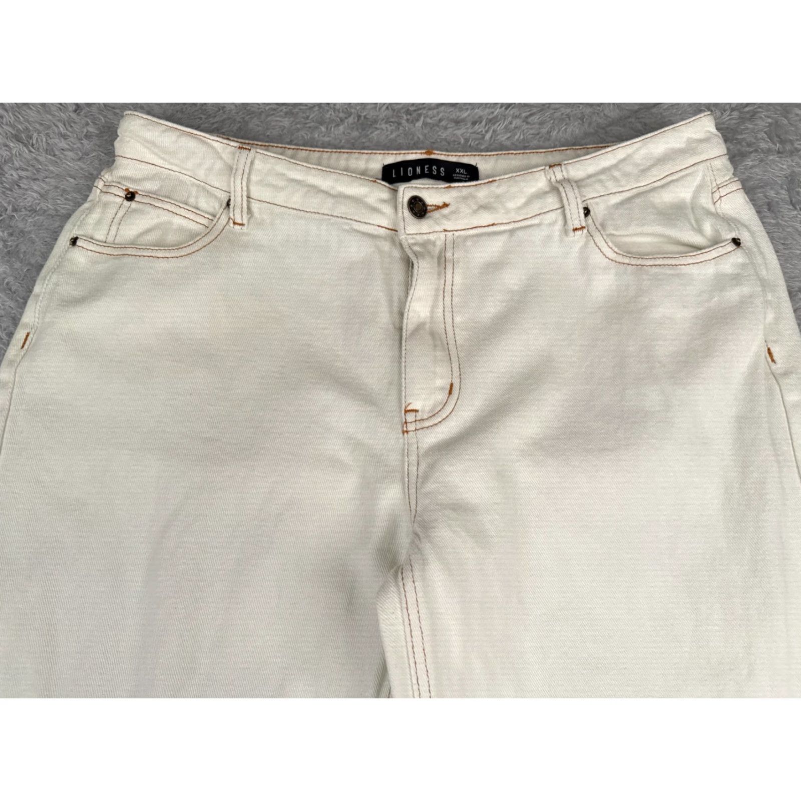 Lioness Lioness Jeans Womens 2XL White Wide-Leg 100% Cotton Mid Rise Zip Fly 36x32 Denim Distressed Logo Embroidered 5-Pocket Regular Mens Womens Size 40" / US 18 - 4 Thumbnail
