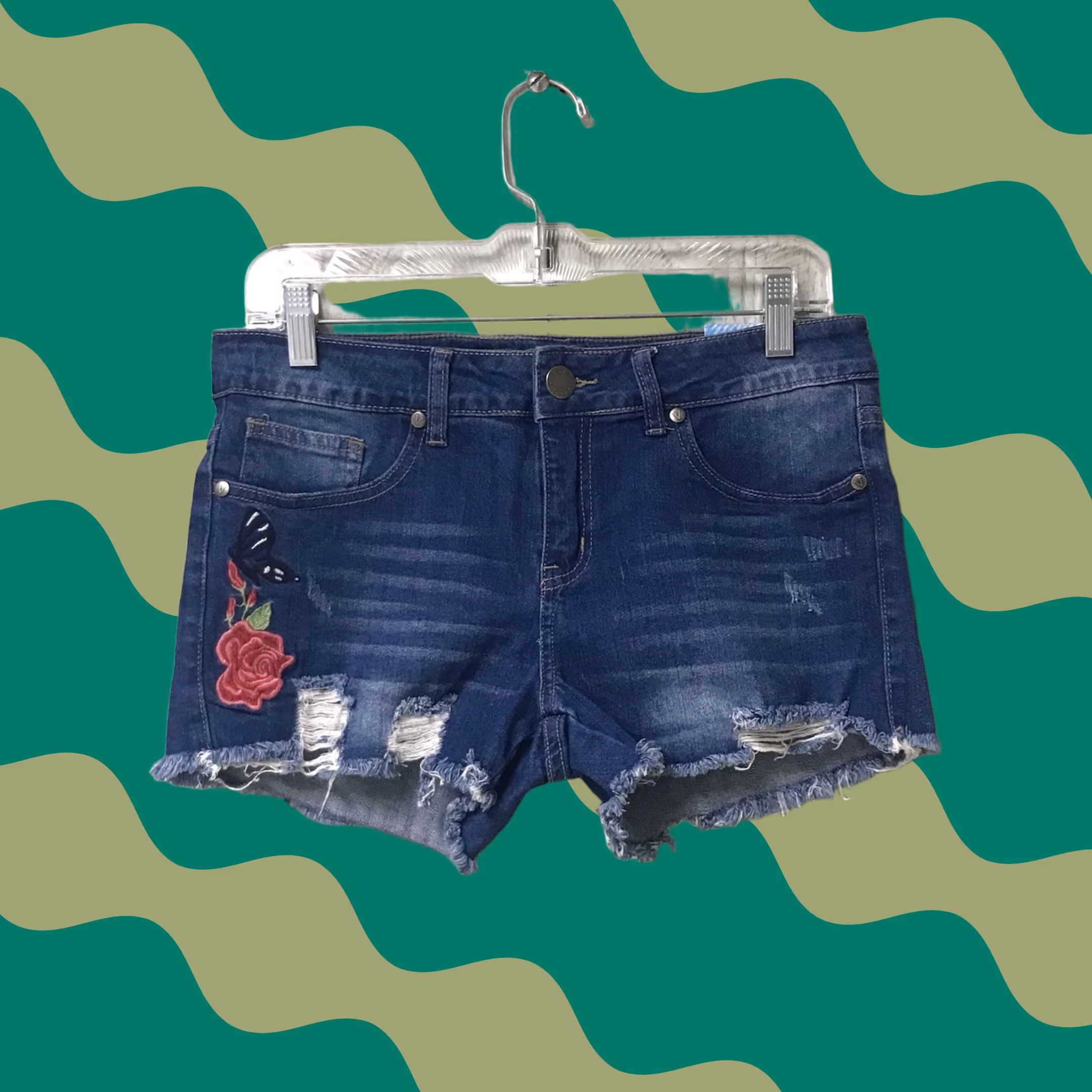 Vintage VIP Jeans Women 7/8 Blue Roses Embroidered Distressed Frayed Stretch Denim Shortie Shorts 3” Inseam Casual Hip Hop Womens Size 28" / US 6 / IT 42 - 1 Thumbnail