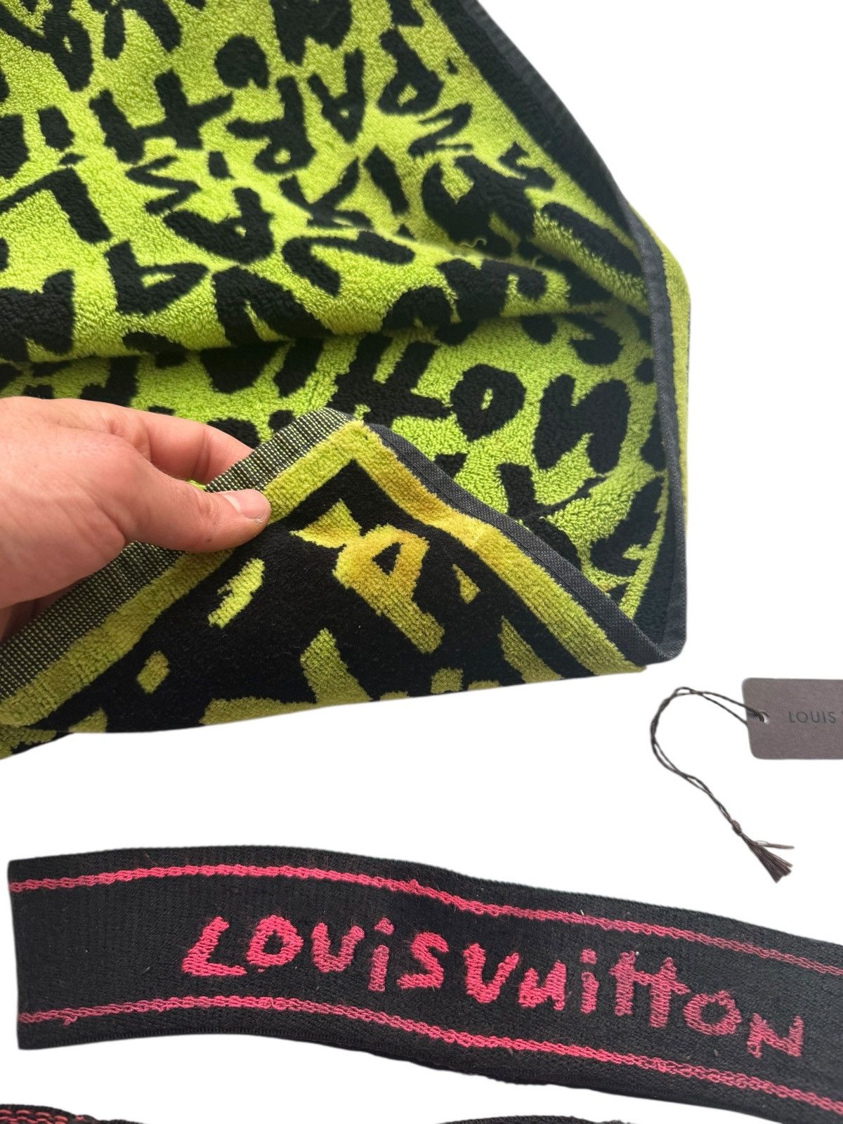Louis Vuitton × Stephen Sprouse RARE Gym Set Towel + Headband + Wristbands Size ONE SIZE - 19 Thumbnail