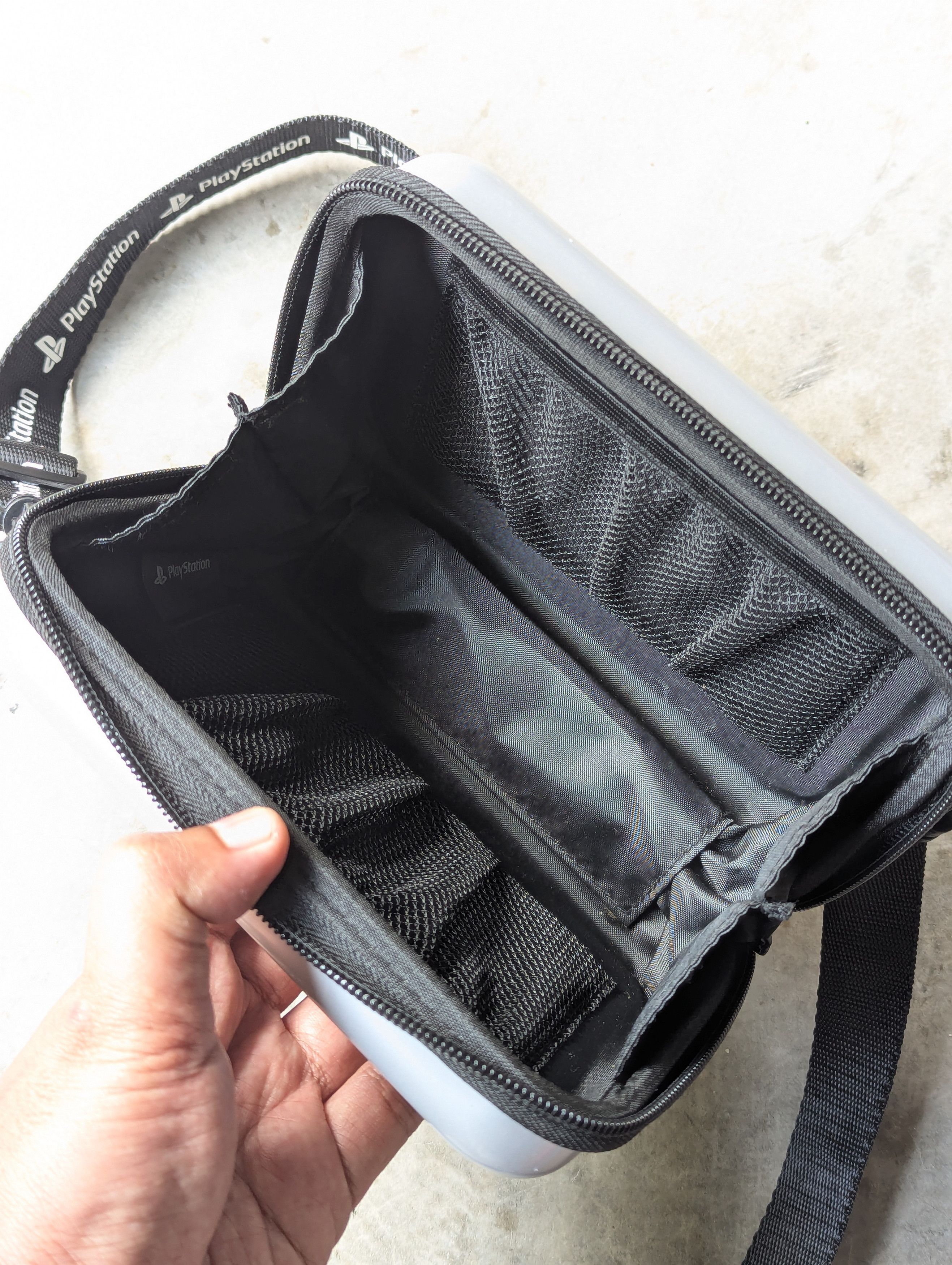 Playstation SONY PLAY STATION HARDCASE SLING BAG Size ONE SIZE - 7 Thumbnail