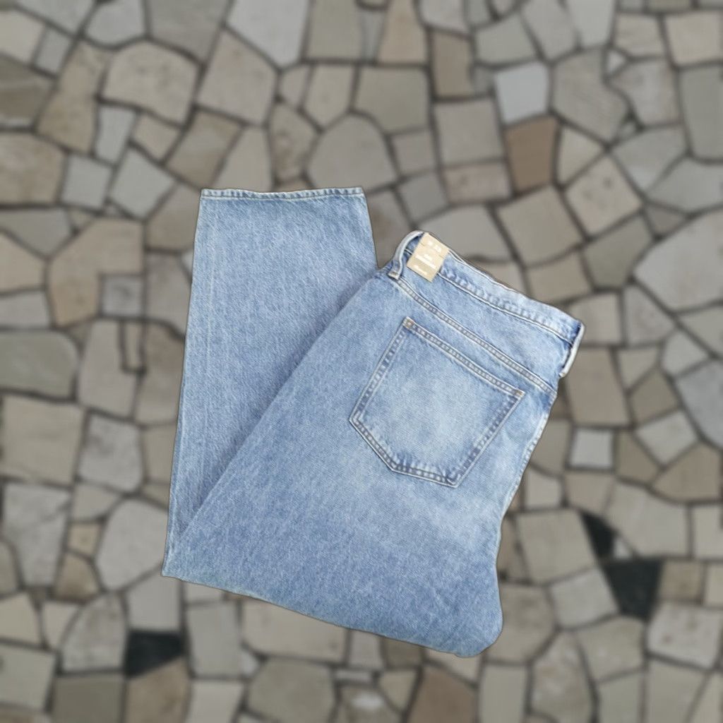 Madewell Vintage Madewell The Dadjean Jeans Women’s 33 Blue Distressed Relaxed Fit Straight Leg Denim Size 24" / US 00 / IT 34 - 1 Thumbnail