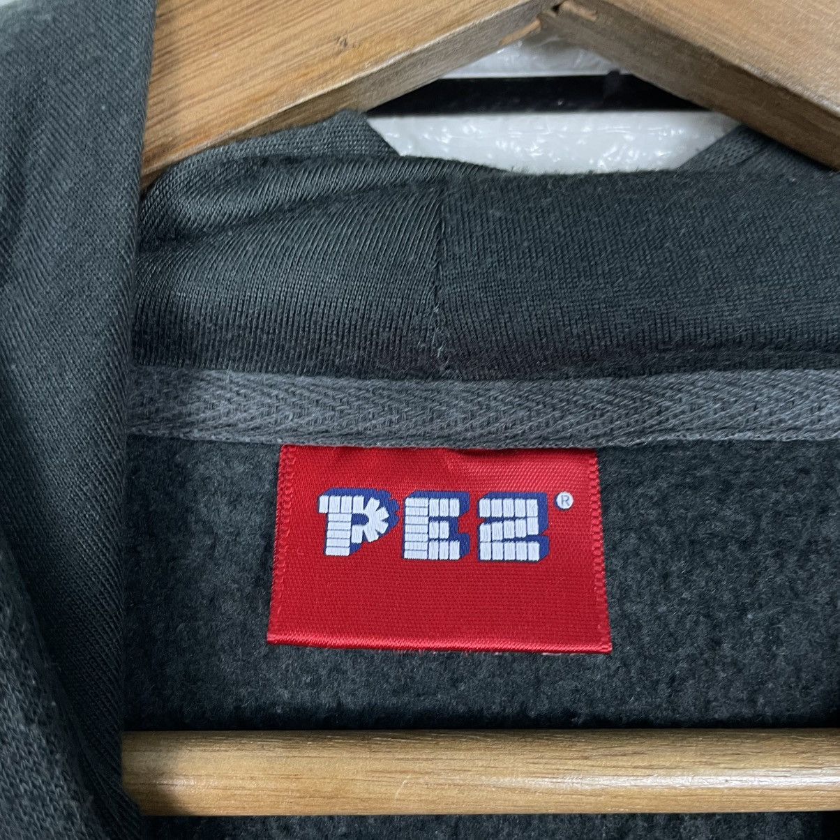 Other Pick A Pez Candy Hoodie Size US M / EU 48-50 / 2 - 14 Thumbnail
