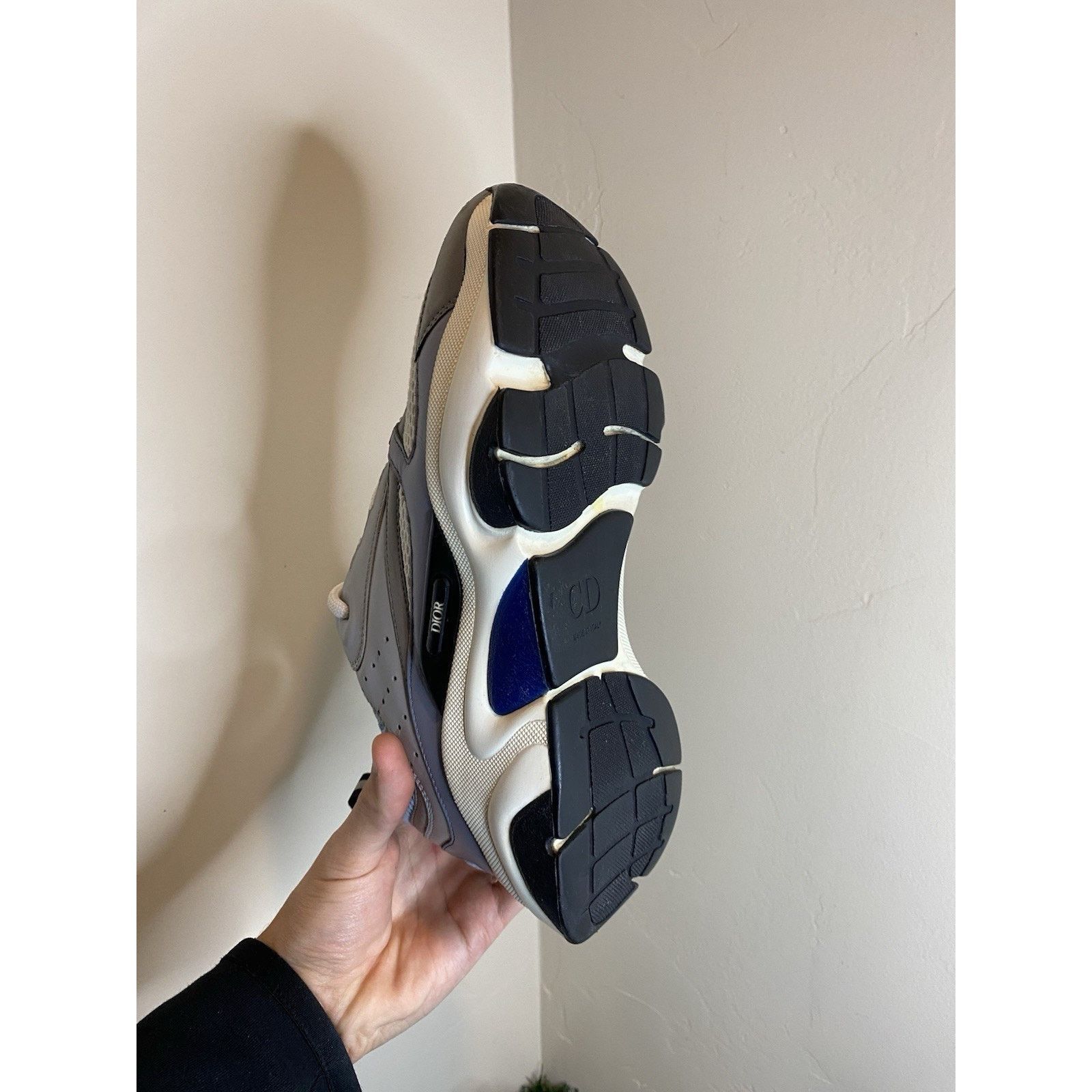 Dior Dior B22 ‘White Blue’| Size 39 EU ( 6 US ) Size US 6 / EU 39 - 10 Thumbnail