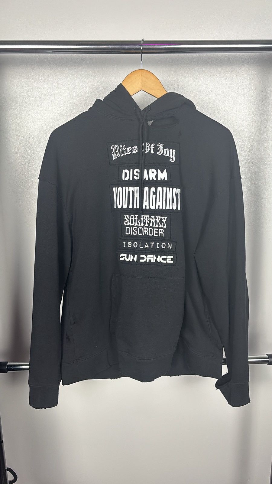Raf Simons Raf simons youth against isolation Size US L / EU 52-54 / 3 - 1 Thumbnail