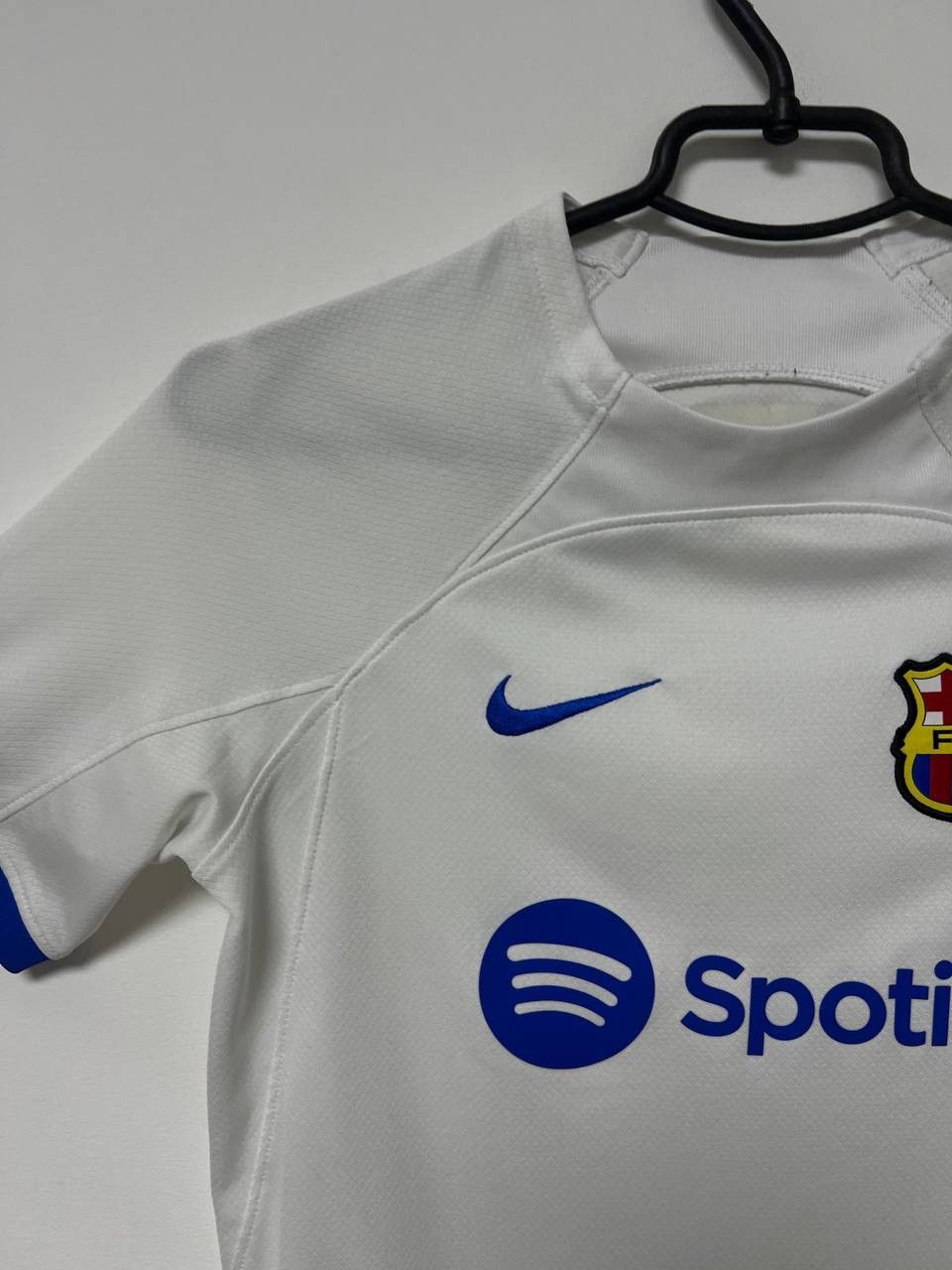 Nike Fc Barcelona 2023/2024 Away Jersey Football Shirt Nike XS Size US XS / EU 42 / 0 - 3 Thumbnail