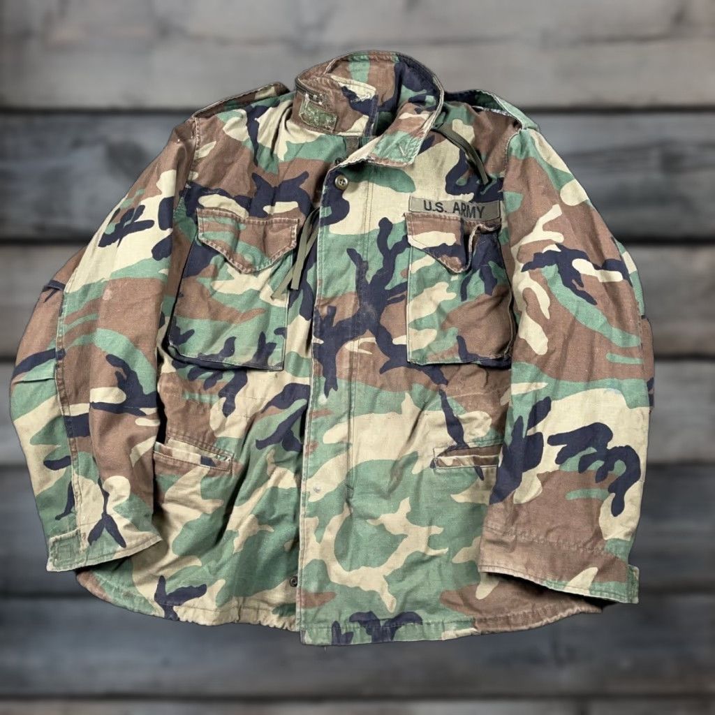 Vintage VINTAGE US Army M-65 Jacket Camouflage Short, Green, Cotton, Full Zip, Hooded, Lined, Four Front Pockets, Stand-Up Collar, Outdoor Military Size US 31 - 1 Thumbnail