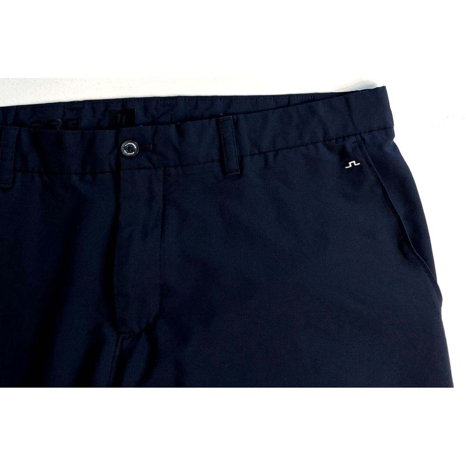 J.Lindeberg J.Lindeberg Shirt? Short? No, correct: Men's J.Lindeberg Somle Tapered Fit Light Poly Shorts Navy 38 Size US 38 / EU 54 - 6 Thumbnail
