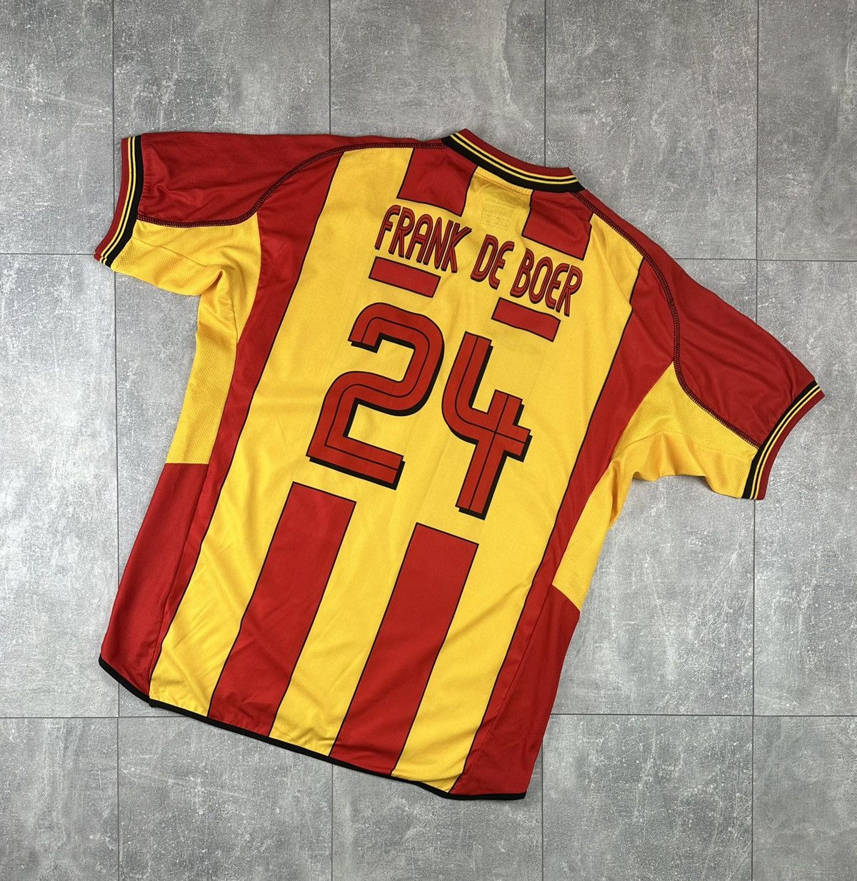 Umbro Umbro Galatasaray Home 2002/03 Home #Frank De Boer24 Jersey Size US XL / EU 56 / 4 - 2 Thumbnail