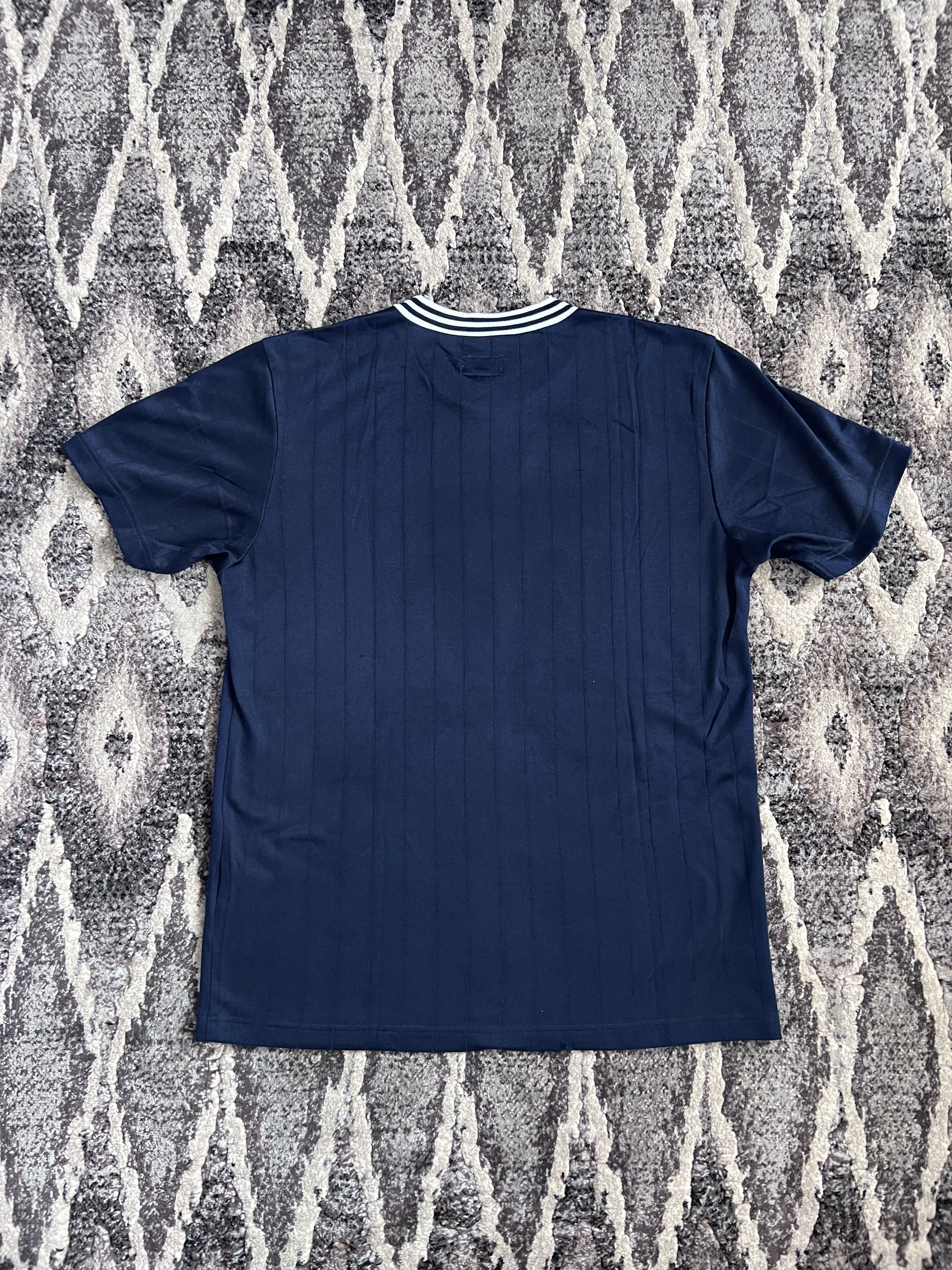 Supreme Supreme Arabic Logo Soccer Jersey from S/S14 in Navy | Grailed