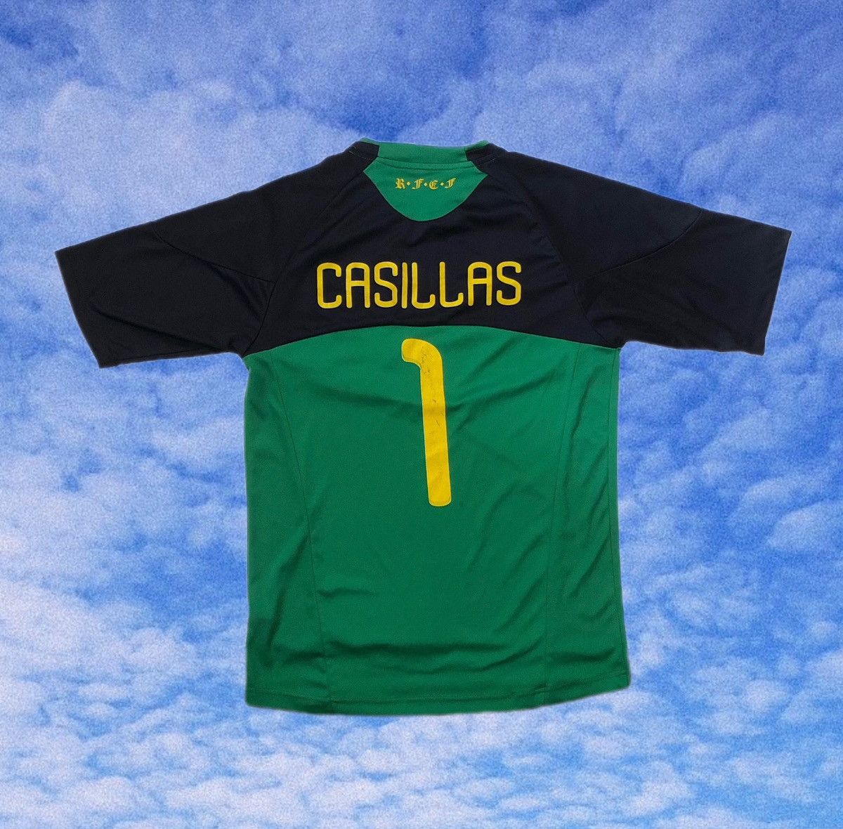 Spain Casillas #1 2010 World Cup fan jersey