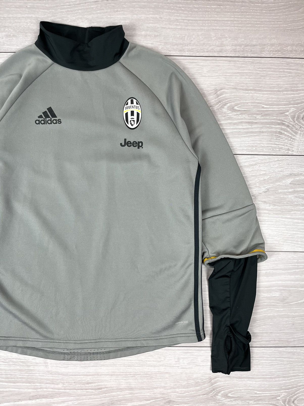 Adidas Adidas Juventus 2016 Training Grey Sweatshirt Jersey Size US L / EU 52-54 / 3 - 3 Thumbnail