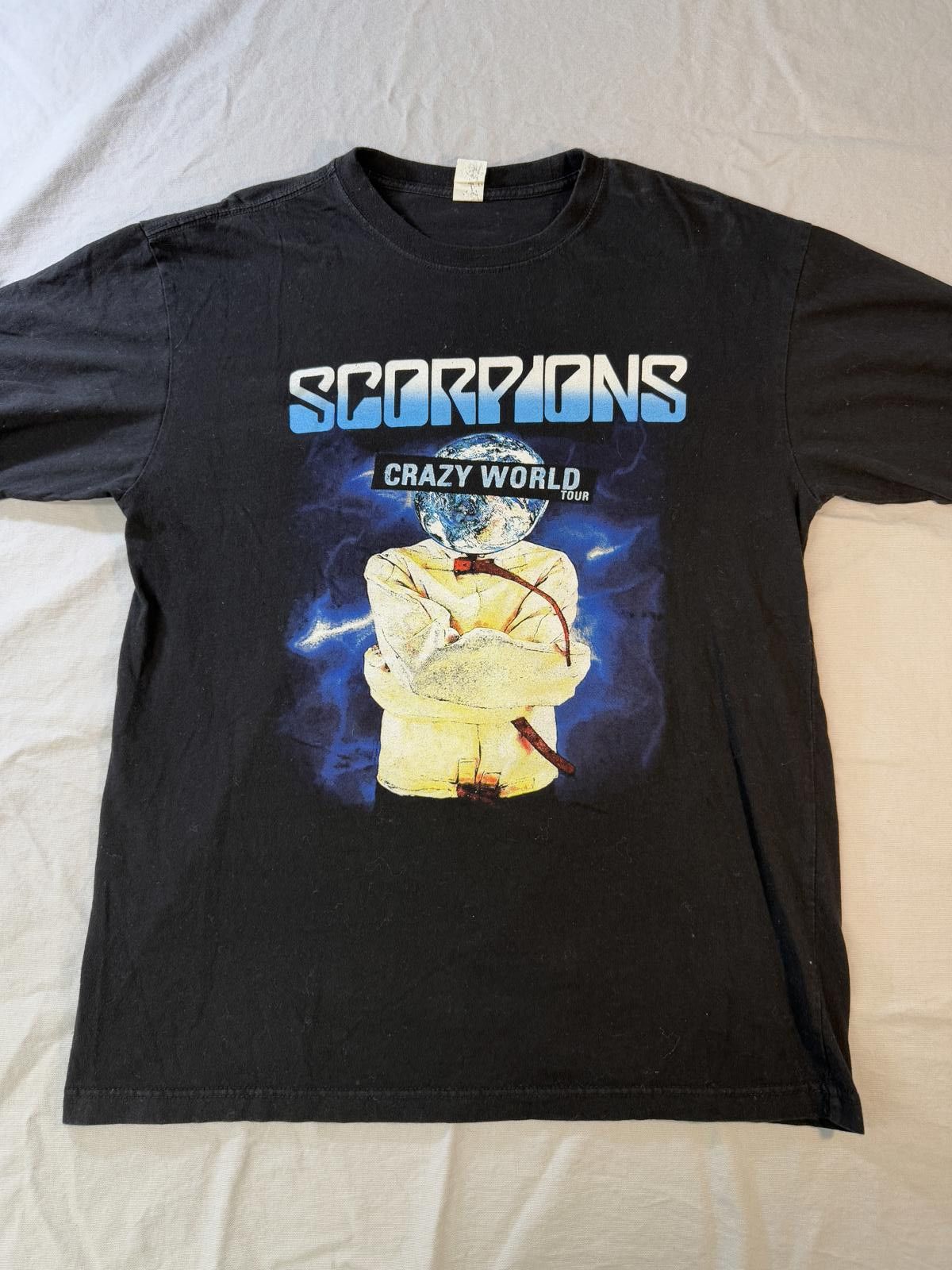 Designer Scorpions Crazy World Tour 2018 T-shirt Queensryche Tee XL Size US XL / EU 56 / 4 - 1 Thumbnail