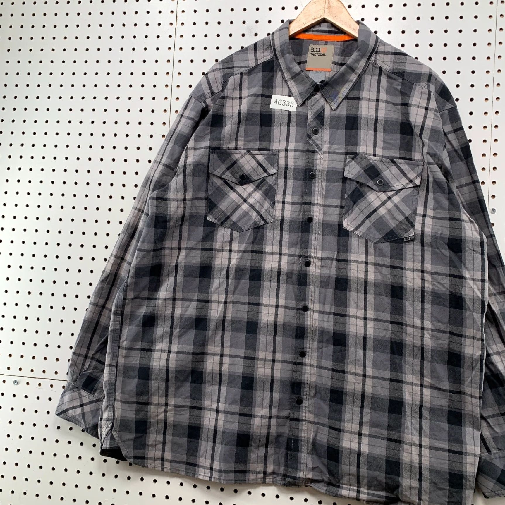 Vintage 5.11 Tactical Plaid Shirt Mens 2XL Gray Plaid Long Sleeve Rapid Entry Shirt Mens 2XL Gray Plaid Long Sleeve Button-Up Casual Workwear Mens Size US XXL / EU 58 / 5 - 4 Thumbnail