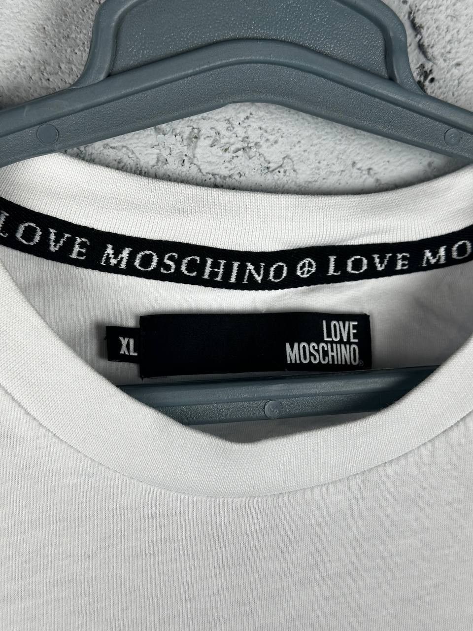 Moschino × Vintage Vintage Moschino Peace Sign Hippie T shirt White Size US XL / EU 56 / 4 - 6 Thumbnail