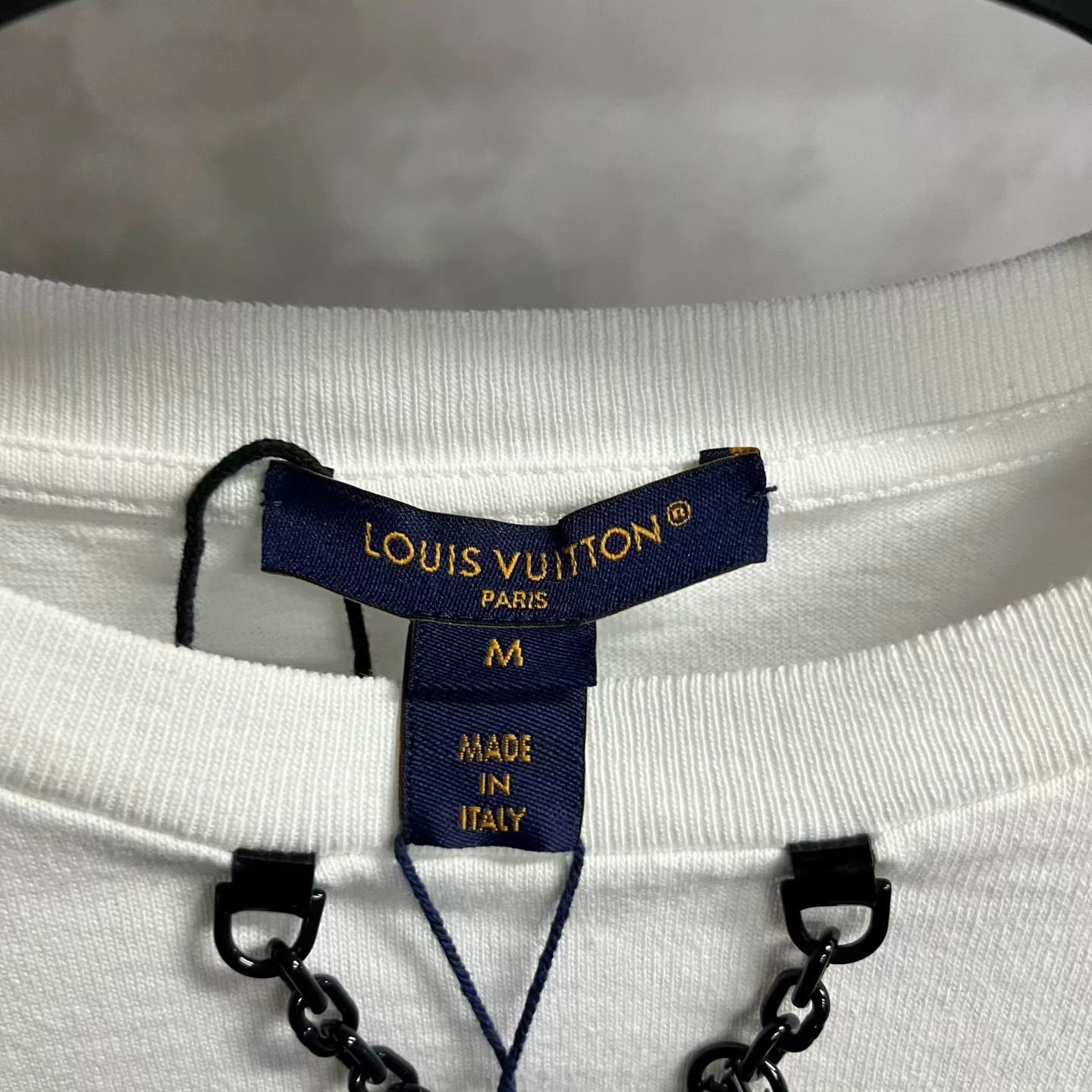 Louis Vuitton louis vuitton white graphic short sleeve t-shirt Size US M / EU 48-50 / 2 - 2 Thumbnail