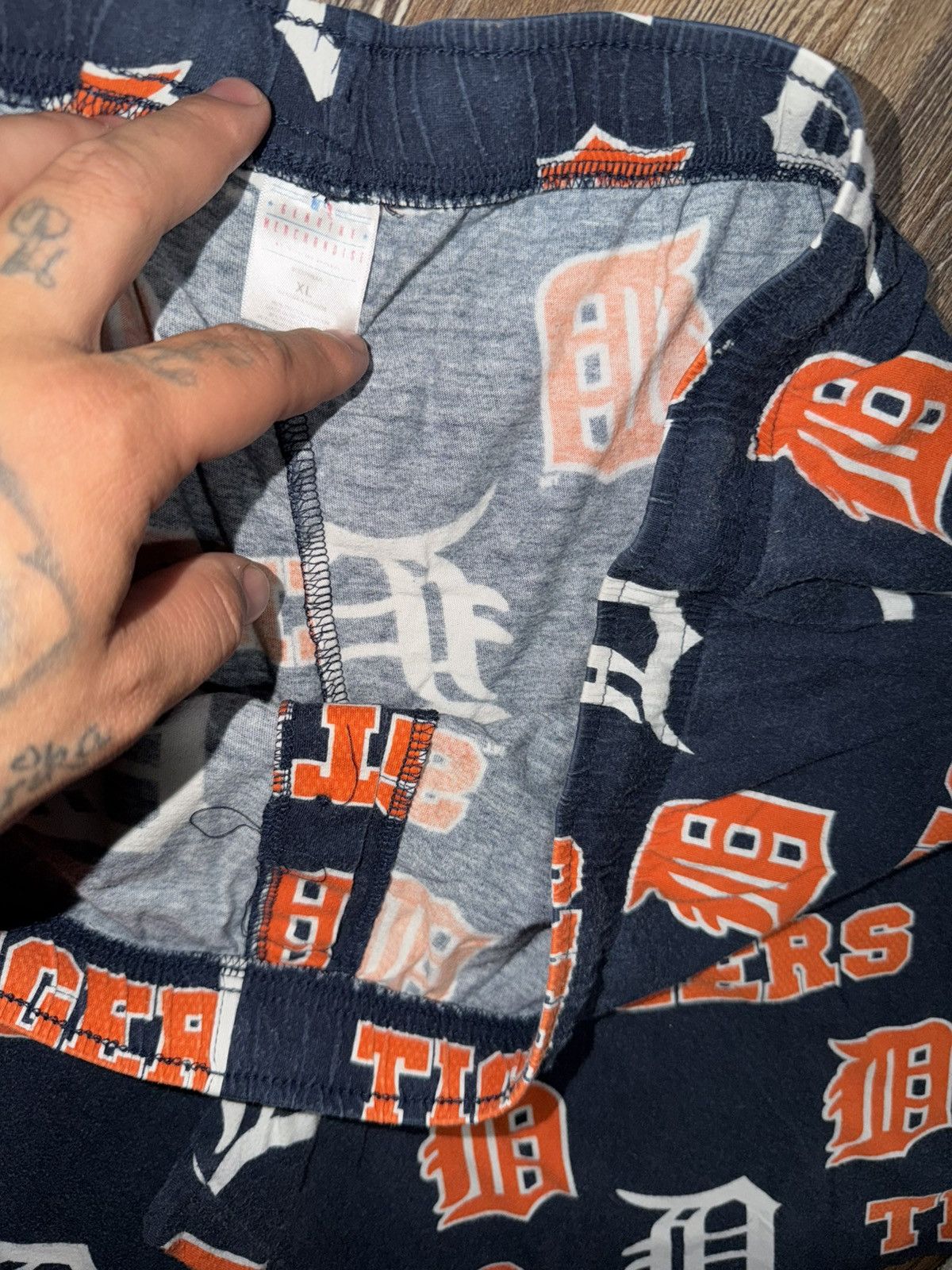 MLB Vintage Detroit Tigers MLB Genuine merchandise shorts XL Size US 36 / EU 52 - 4 Thumbnail