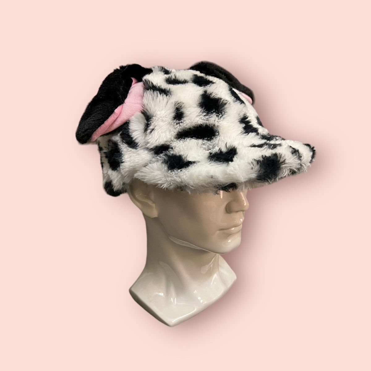 Anime VINTAGE 101 DALMATION X TOKYO DISNEY FLUFFY HAT STRAPBACK Size ONE SIZE - 18 Thumbnail