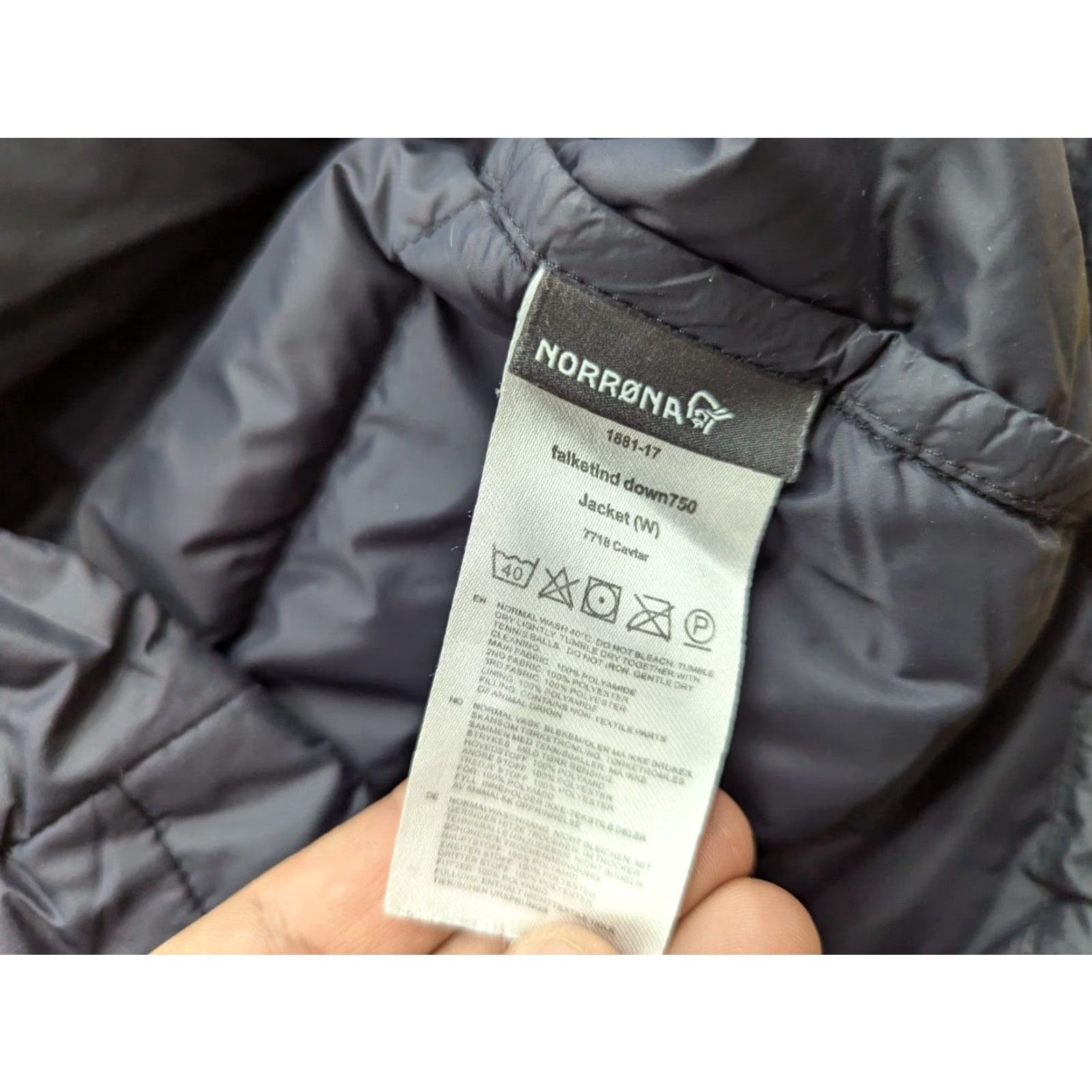 Vintage NORRONA Falketind Womens Down 750 Jacket Medium Black Quilted Lightweight Puffer Jacket Womens Medium Black Size M / US 6-8 / IT 42-44 - 6 Thumbnail