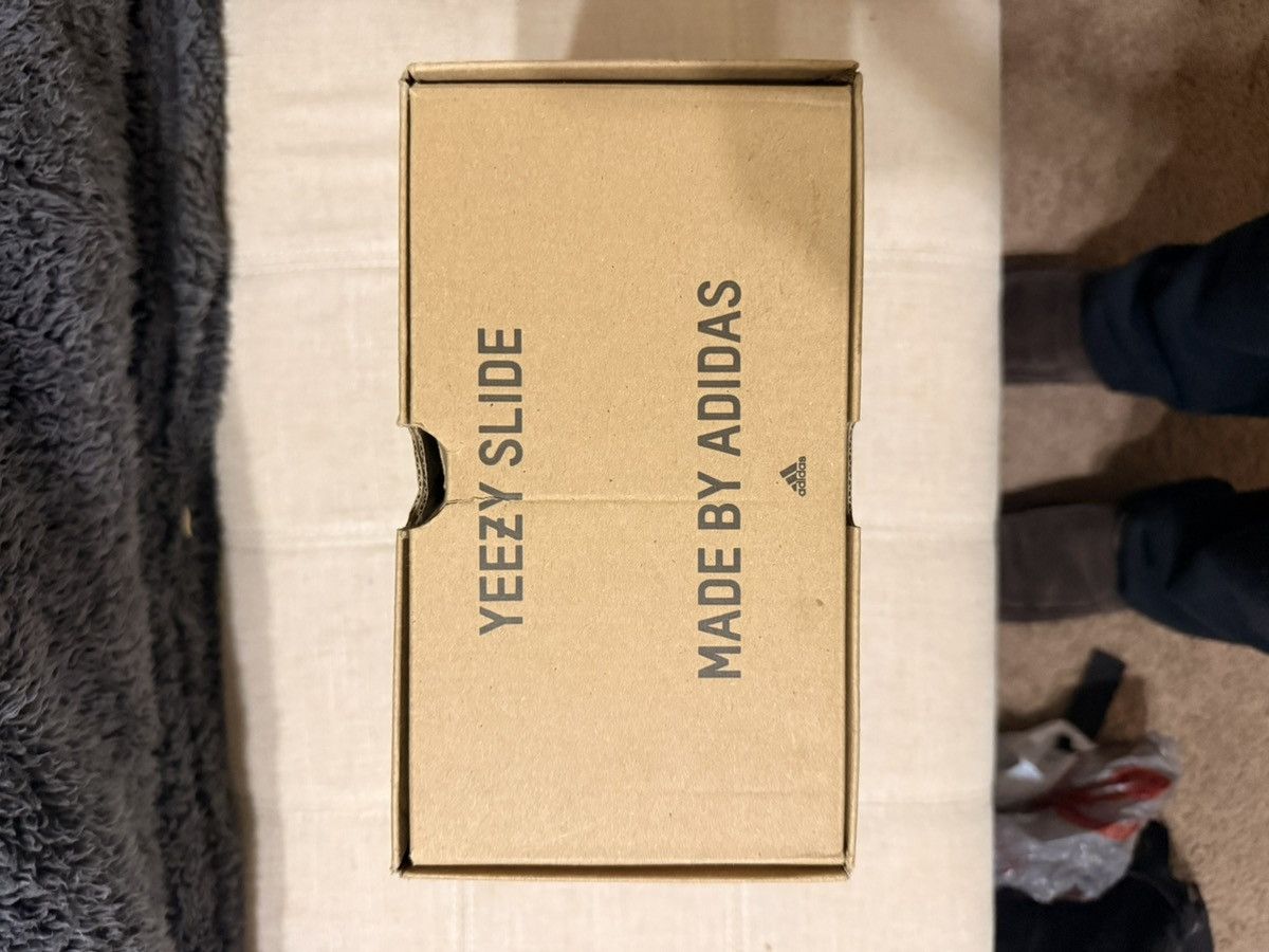 Yeezy Yeezy Slide – Unisex – Authentic – Resin Size US 6 / EU 39 - 3 Thumbnail