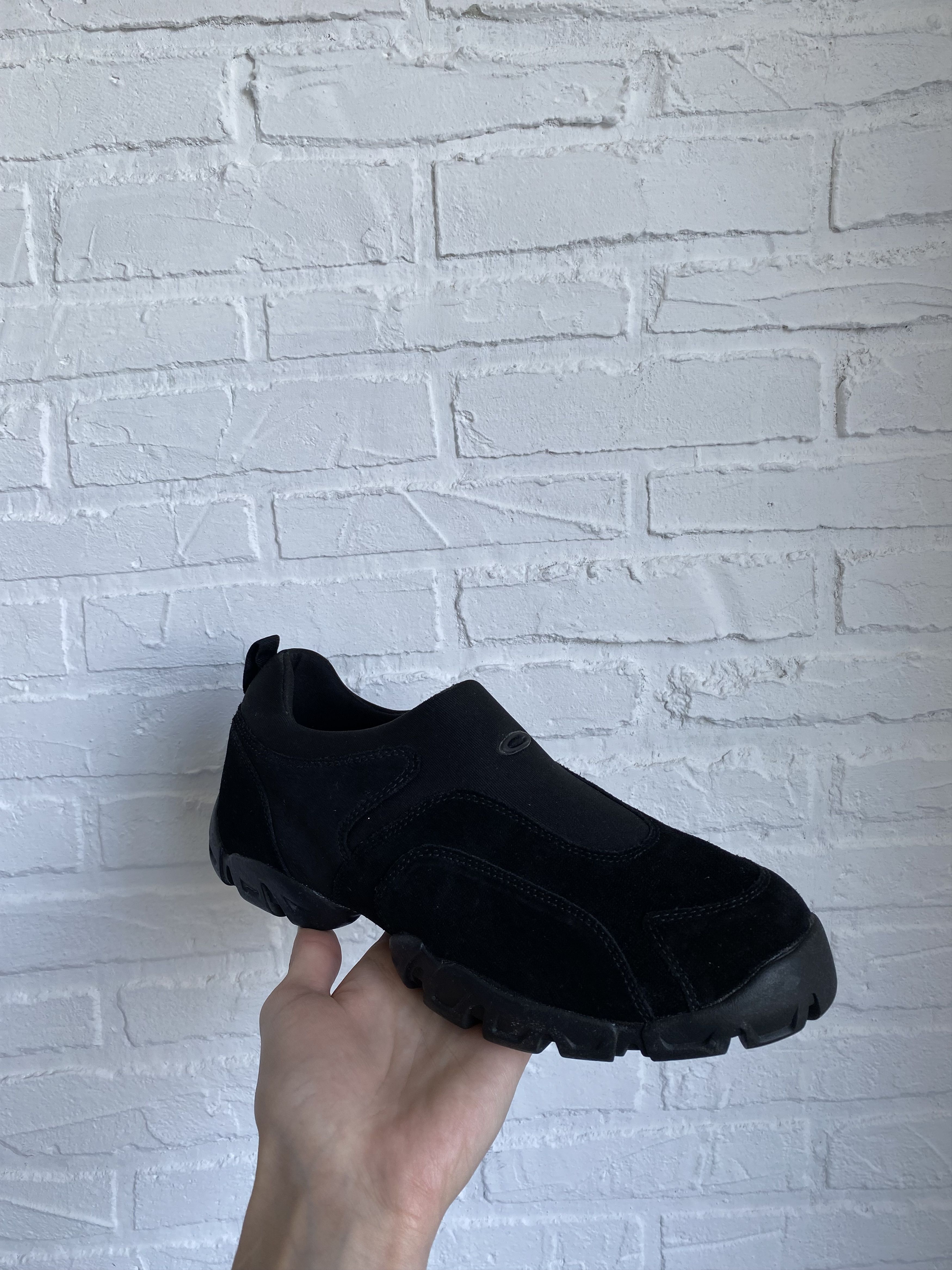 Oakley Oakley suede leather flesh slip on sneakers Size US 9 / EU 42 - 2 Thumbnail