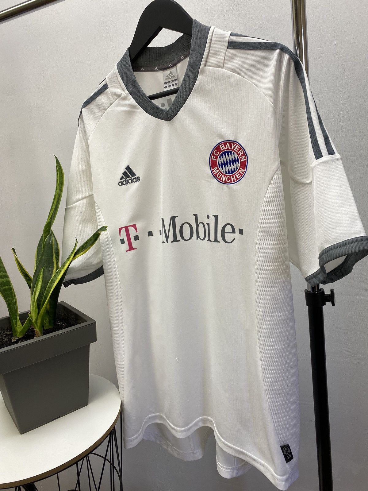 Adidas × Vintage Adidas Bayern Munich 2002 2004 Away Soccer Football Jersey Size US XL / EU 56 / 4 - 2 Thumbnail