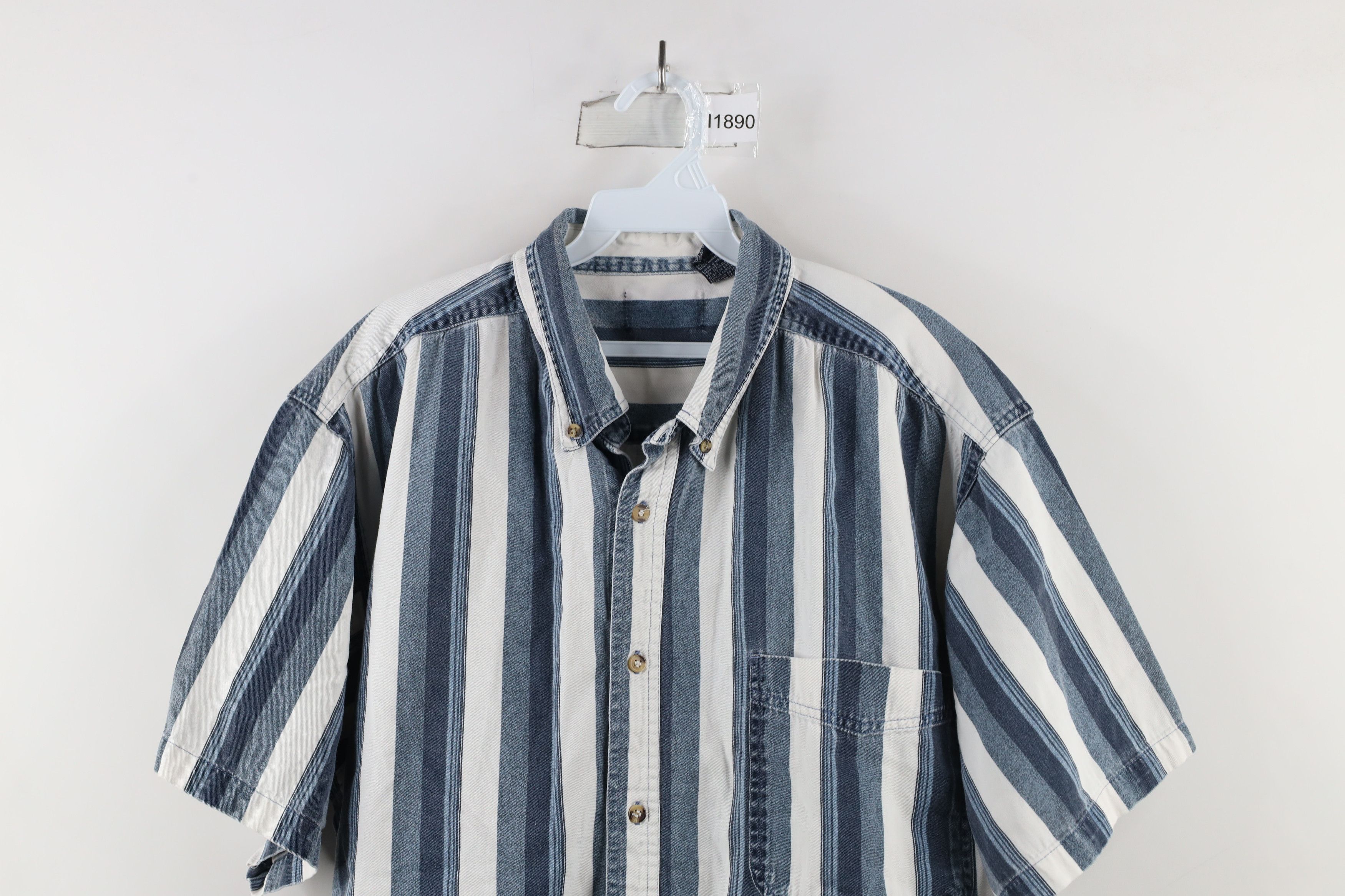 Vintage Vintage 90s Streetwear Short Sleeve Button Down Shirt Size US XXL / EU 58 / 5 - 2 Thumbnail
