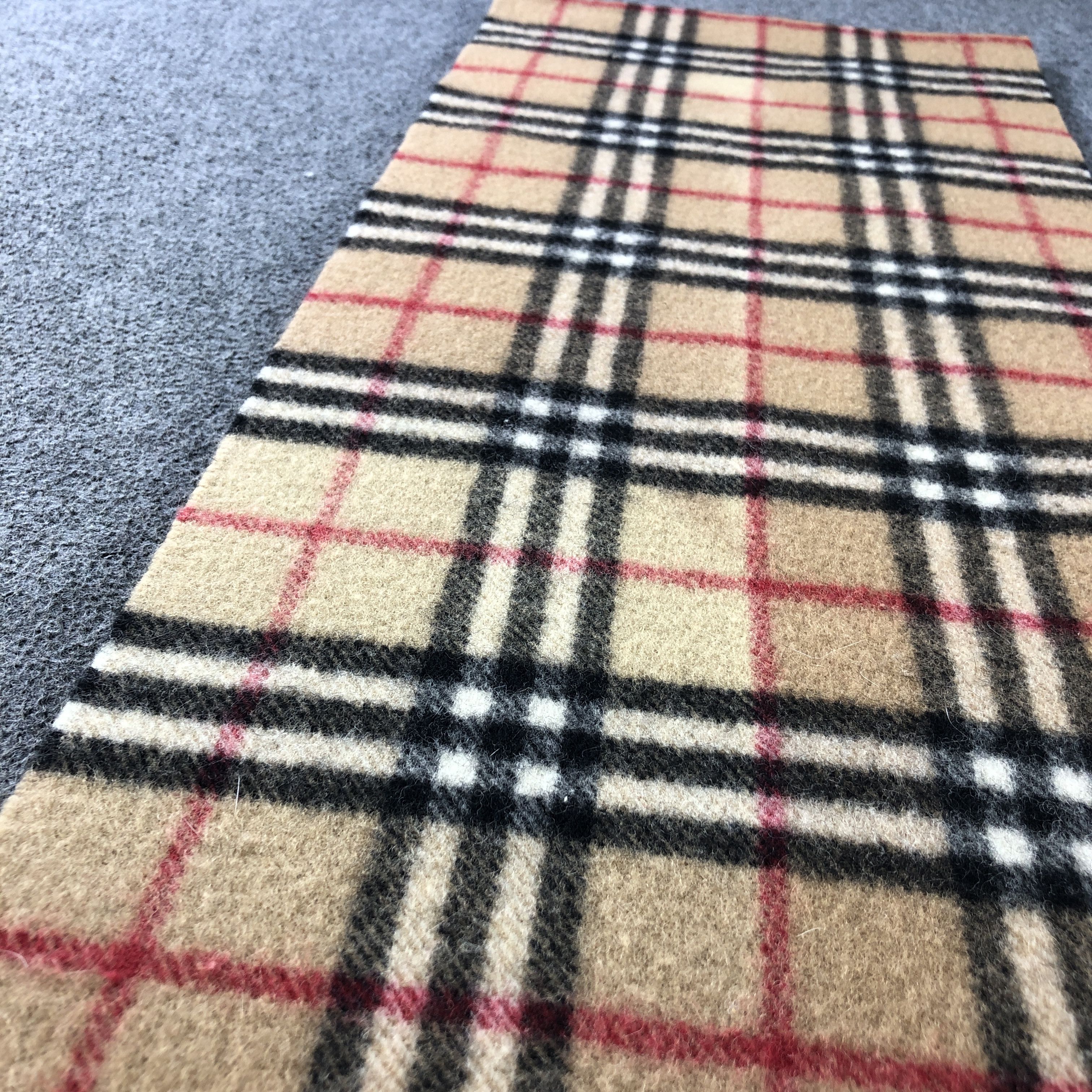 Burberry Burberry Tan Nova Check Wool Scarf Muffler V2904 Size ONE SIZE - 6 Thumbnail