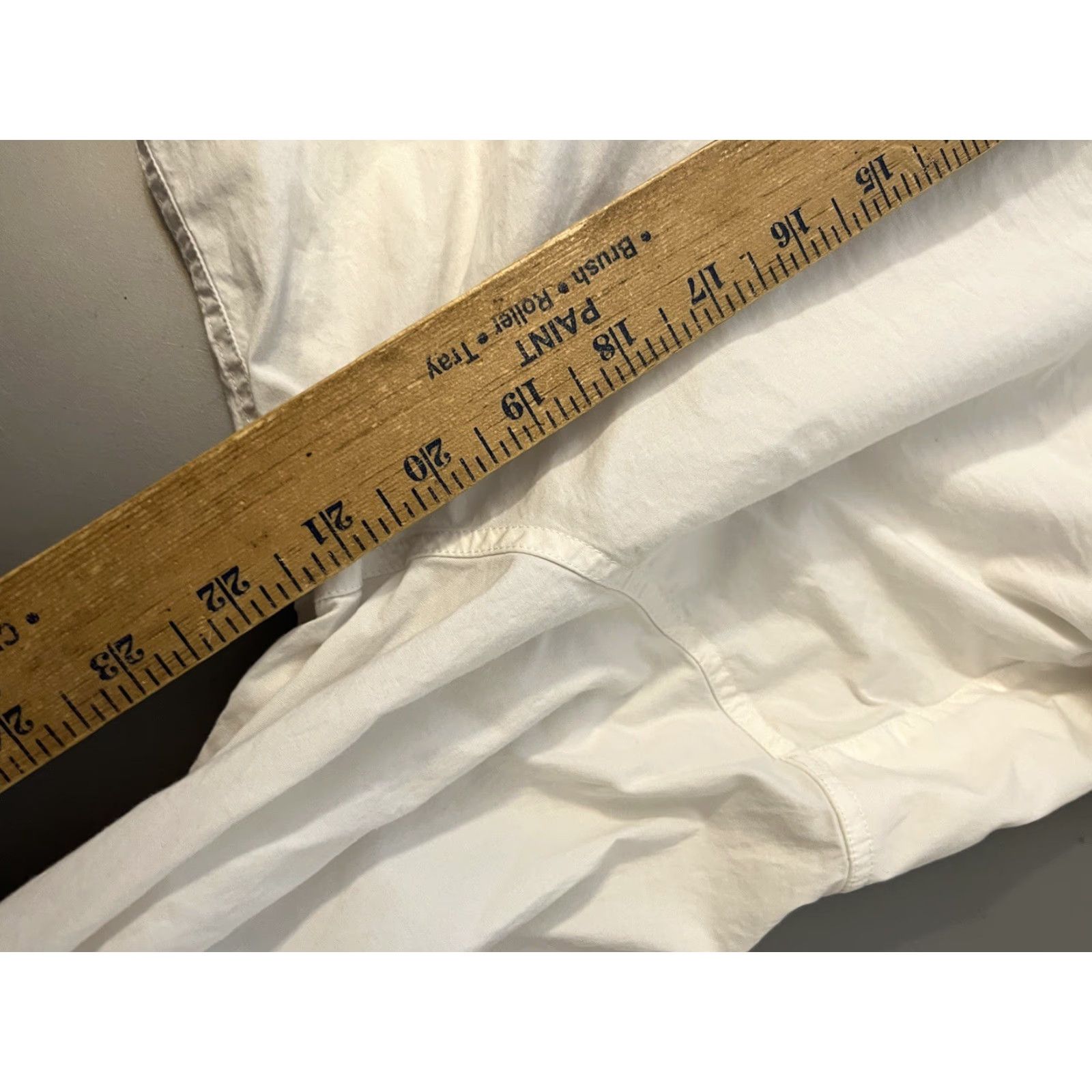 DKNY DKNYC White Tunic Shirt Long Sleeves Button Up Roll Tab Sleeve V-Neck Casual Womens Size S Size S / US 4 / IT 40 - 5 Thumbnail