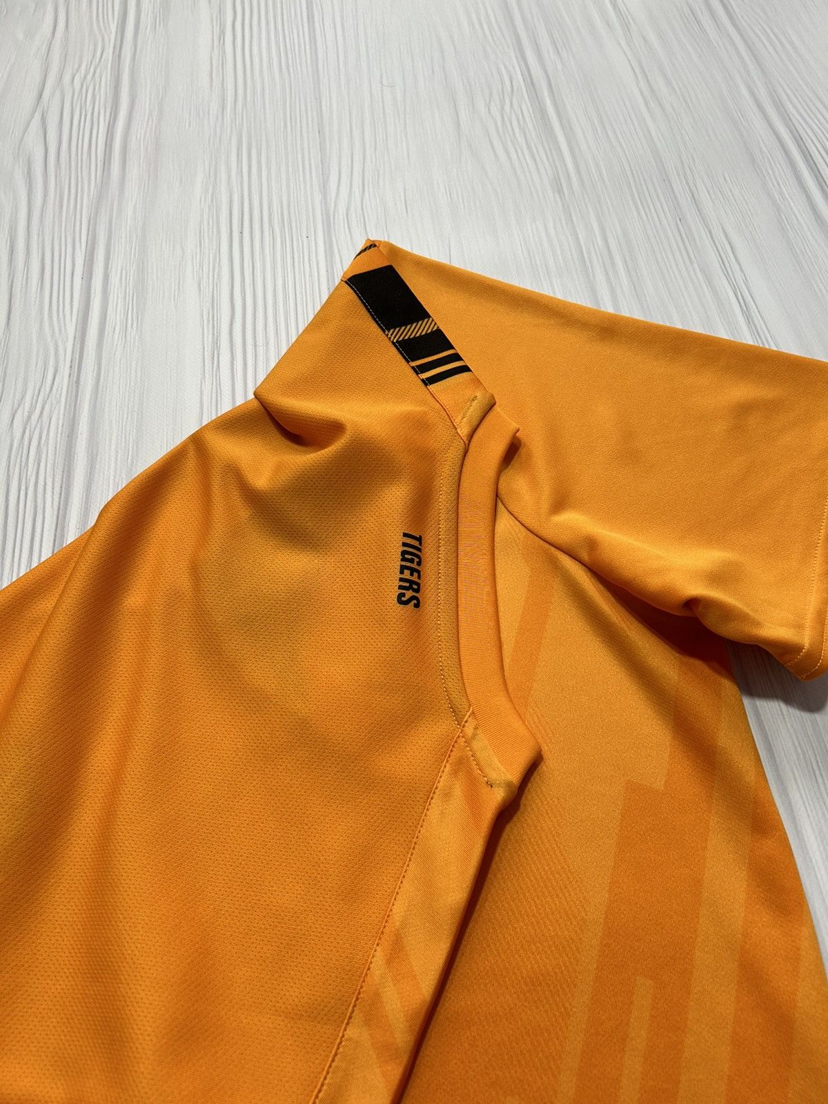 Umbro Umbro Hull City Tigers Football Jersey T-Shirt Size US XXL / EU 58 / 5 - 8 Thumbnail