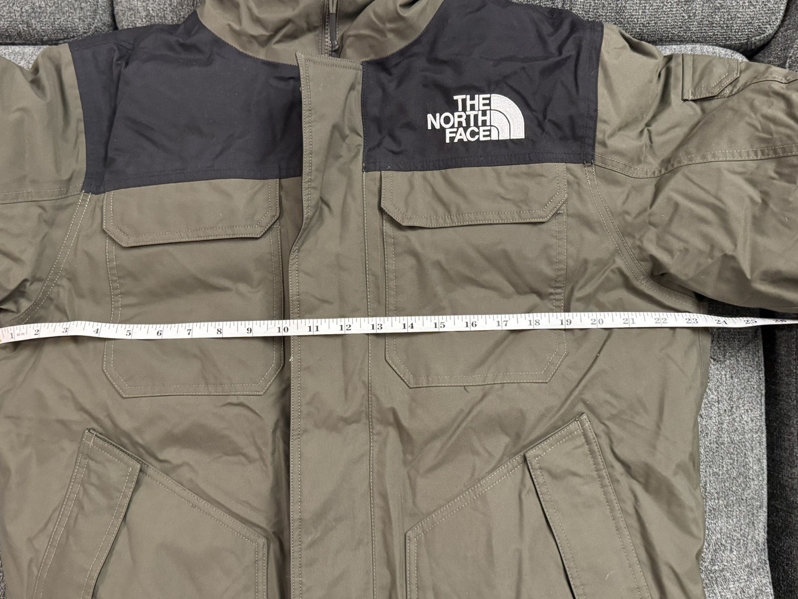 The North Face Olive green The North Face 550 Down jacket Size US M / EU 48-50 / 2 - 3 Thumbnail