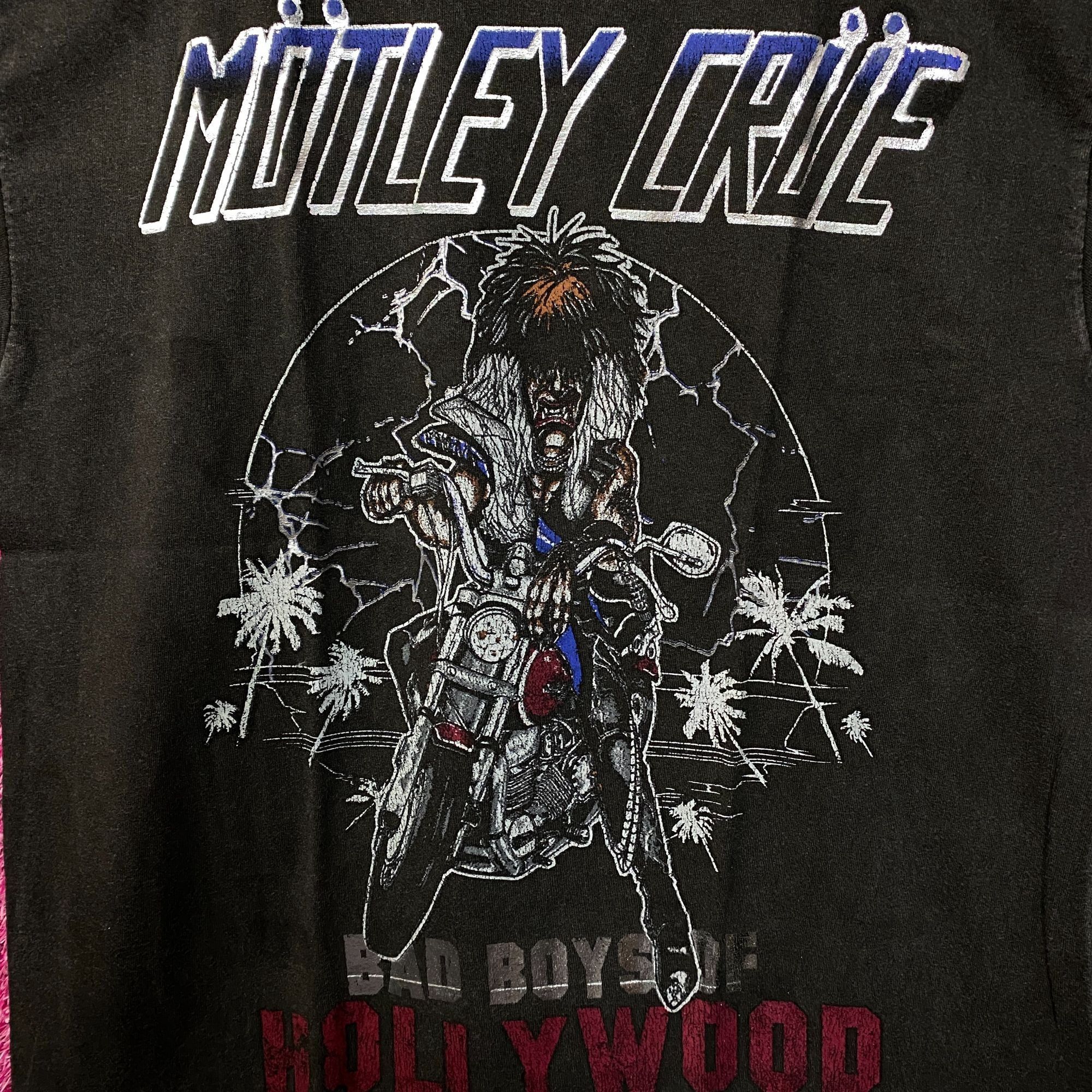 Band Tees Mötley Crüe Bad Boys of Hollywood Graphic T-Shirt M/L Size US L / EU 52-54 / 3 - 2 Thumbnail