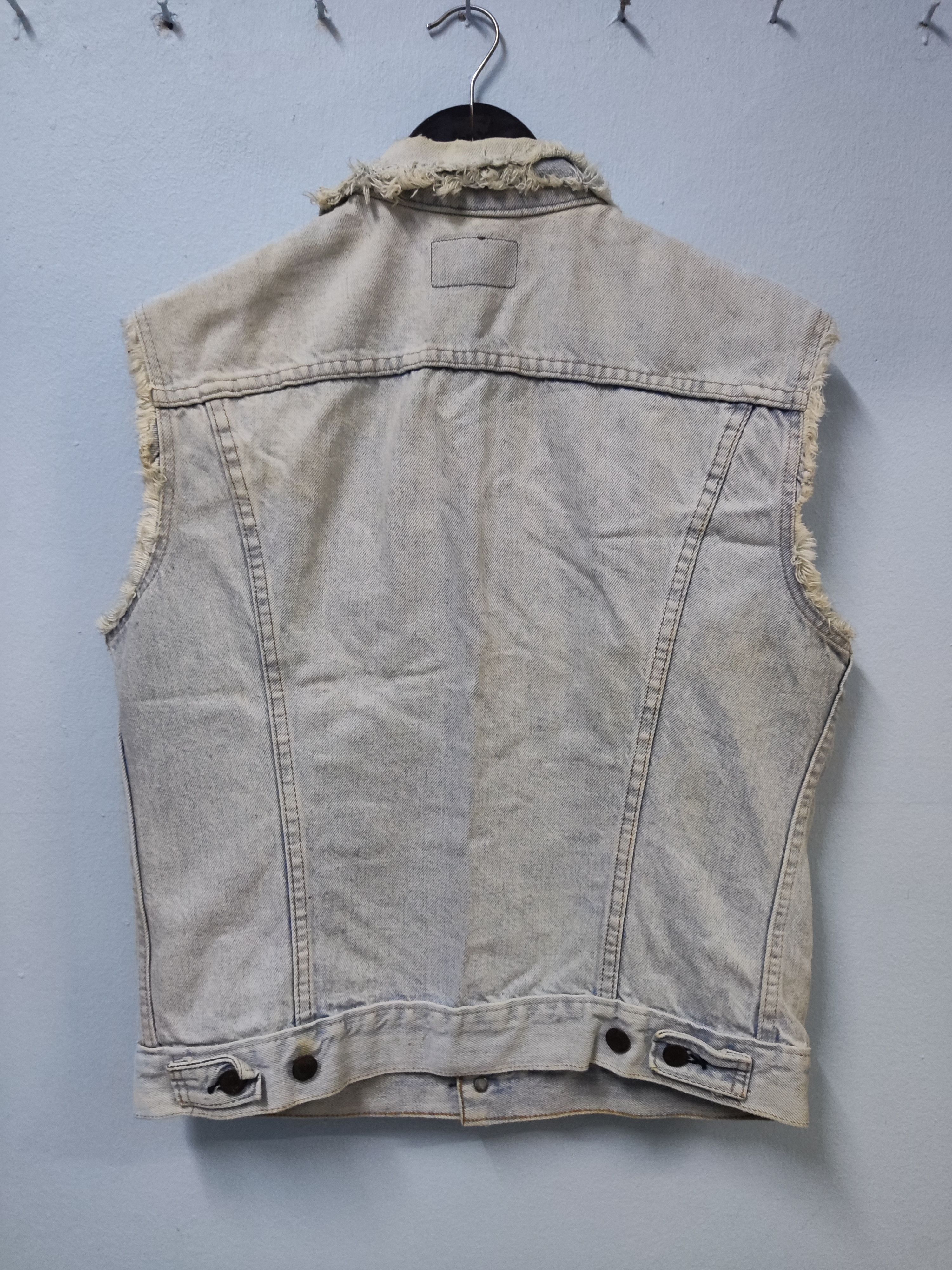 Levi's Vintage 70s Levis 07505-0217 Trucker Sleeveless Denim Jacket Size US M / EU 48-50 / 2 - 3 Thumbnail