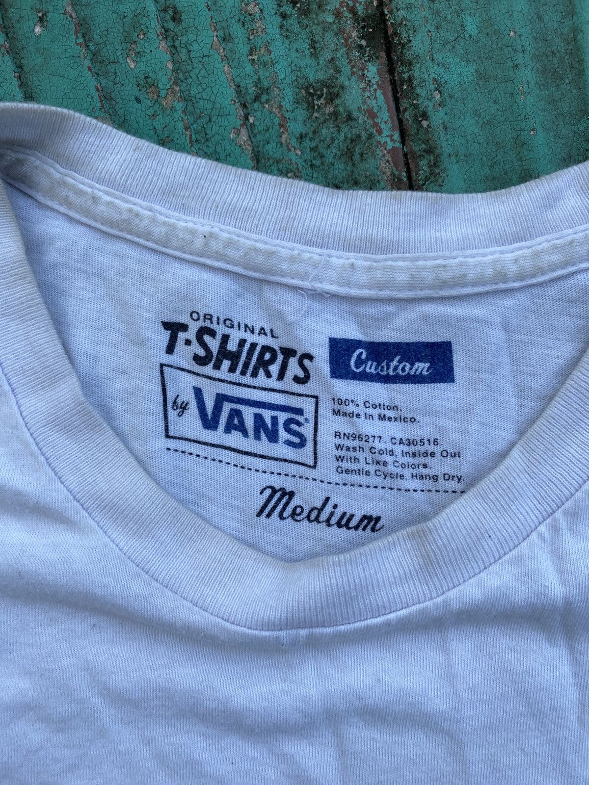 Vans Vans off THE wall bikini Costum shirt beach party rare Size US L / EU 52-54 / 3 - 6 Thumbnail