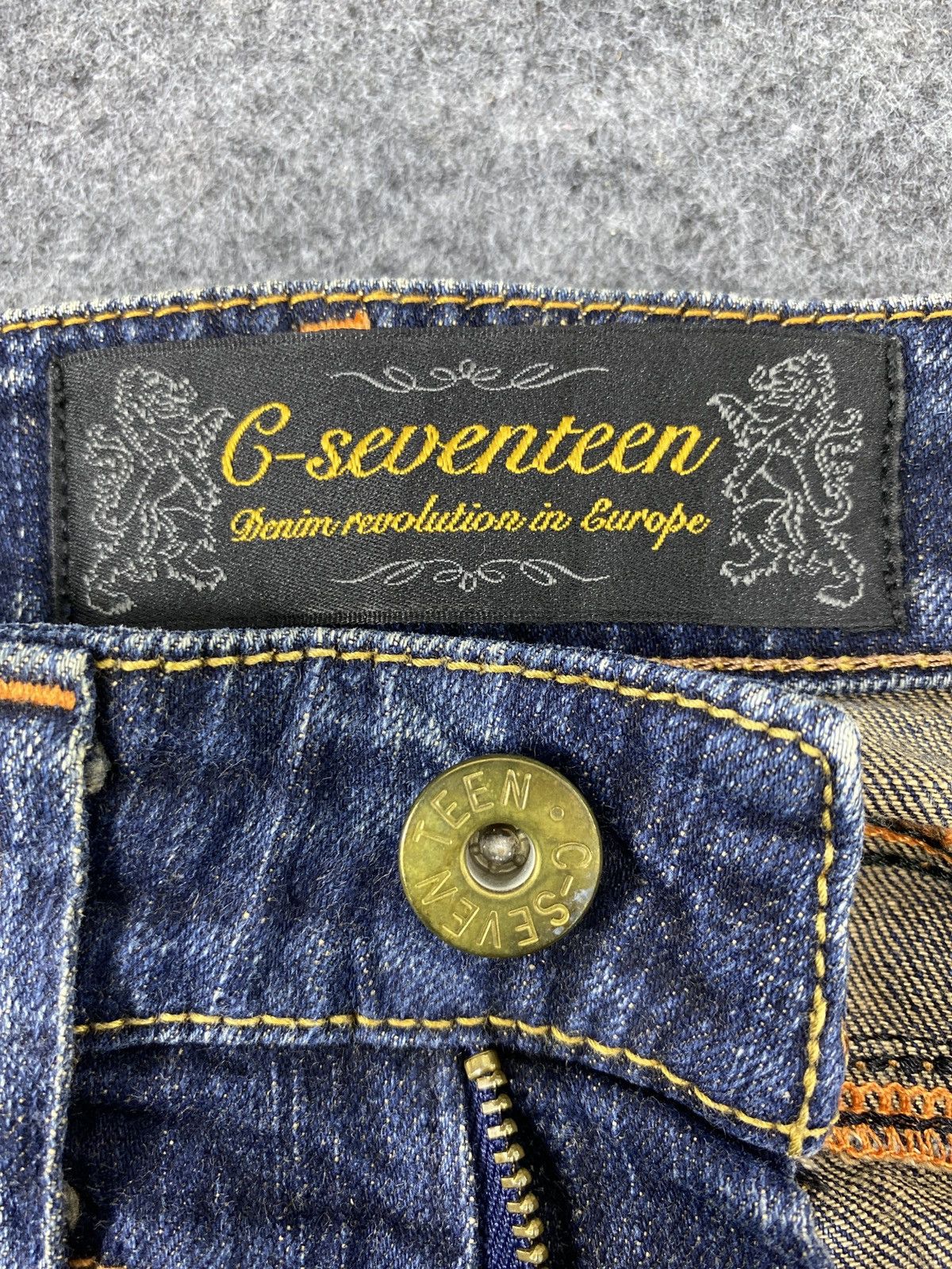 Japanese Brand C-Seventeen Blue Wash flare Jeans - J1016 Size 30" / US 8 / IT 44 - 8 Thumbnail