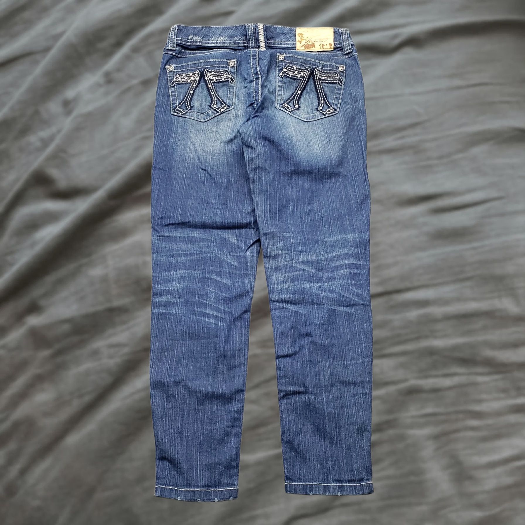 Vintage Seven7 Jeans Womens 6 Blue Denim Faded Stretch Ankle Zip Skinny Leg Streetwear Jeans Womens 6 Blue Denim Stretch Ankle Zip Skinny Streetwear Size 28" / US 6 / IT 42 - 1 Thumbnail