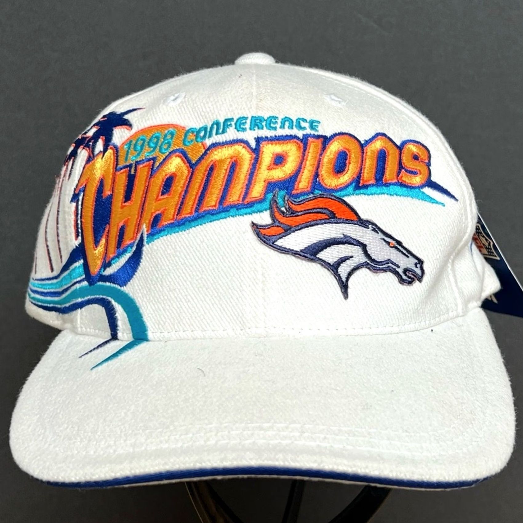 Sports Specialties VINTAGE Denver Broncos Hat Conference Champions Sports Specialties Pro Line Snapback White Mens One Size Size ONE SIZE - 2 Thumbnail