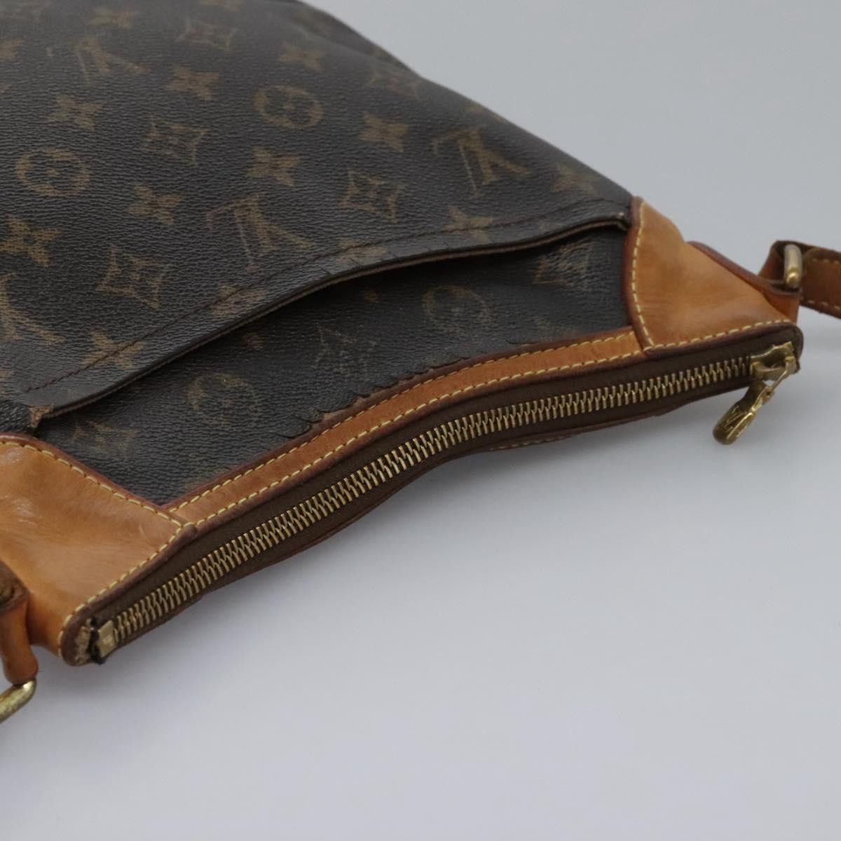 Louis Vuitton LOUIS VUITTON Monogram Odeon PM Shoulder Bag M56390 Size ONE SIZE - 6 Thumbnail